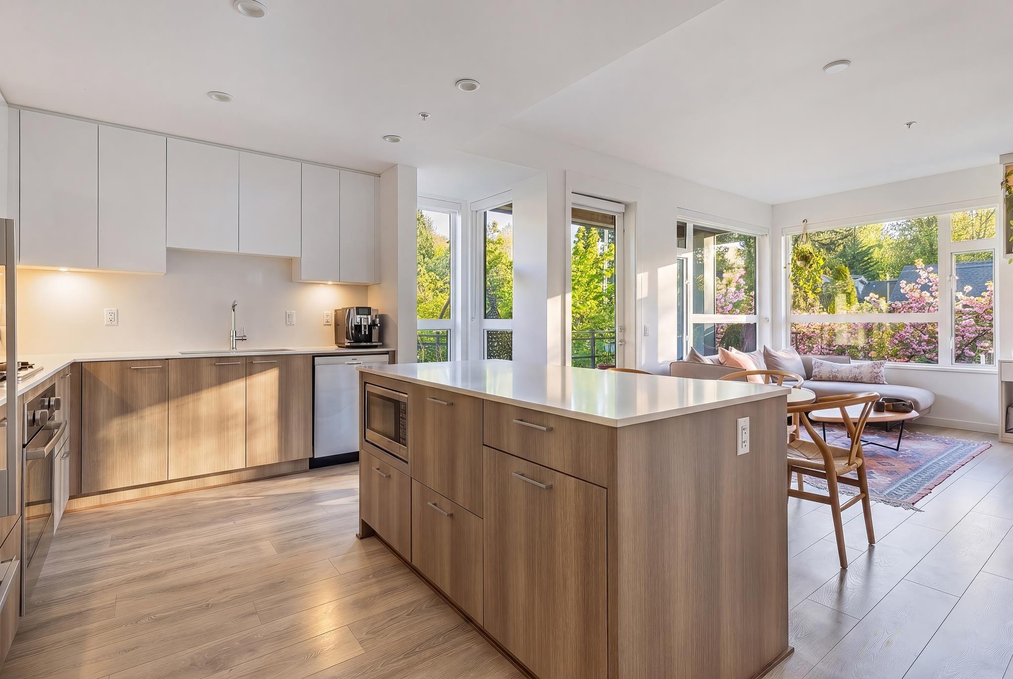 mls:R3116058 Property Address: 107 715 W 15TH STREET, North Vancouver BC V7M 1T2