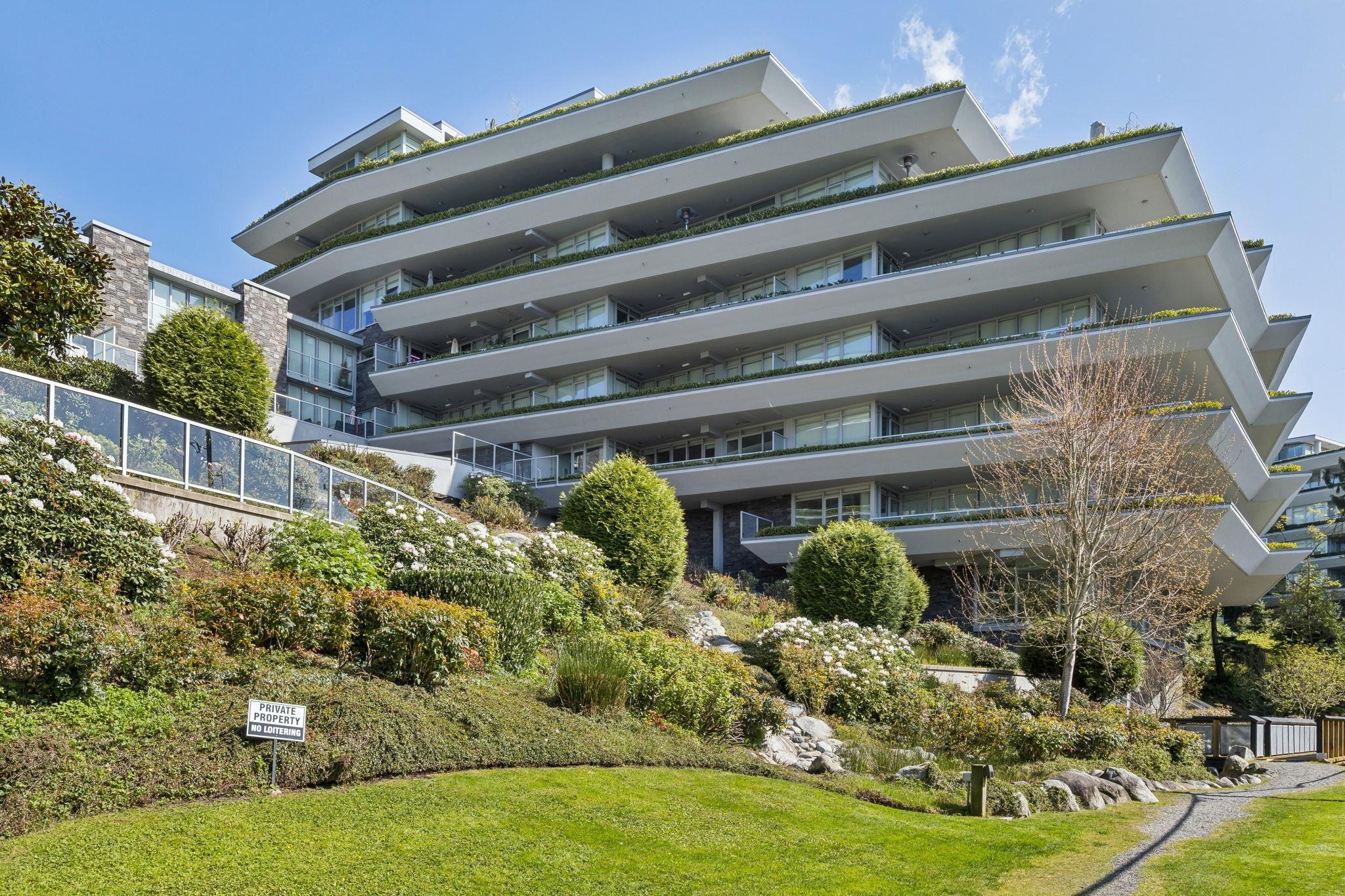 mls:R3116189 Property Address: 204 866 ARTHUR ERICKSON PLACE, West Vancouver BC V7T 0B2