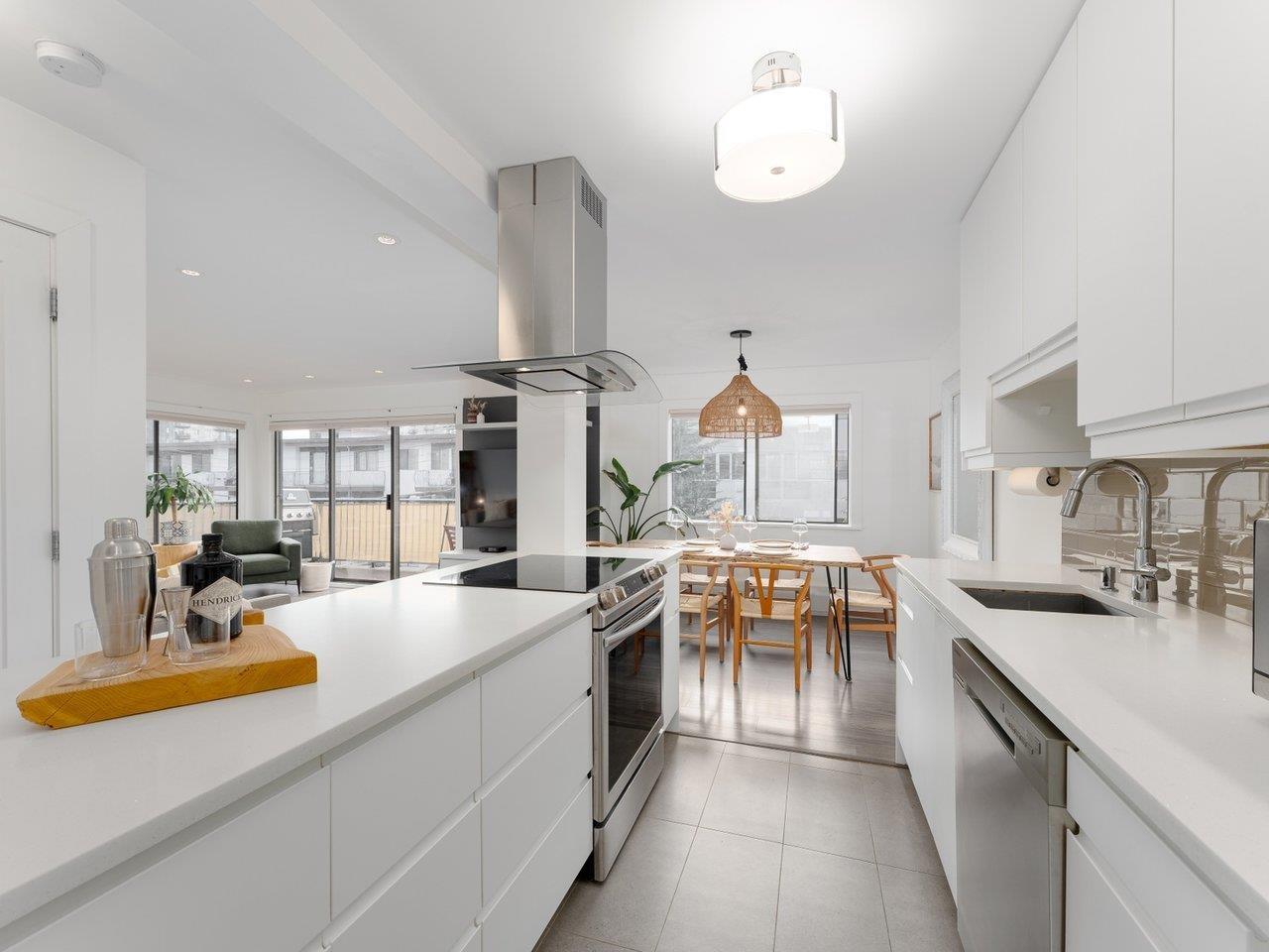 mls:R3116397 Property Address: 103 127 E 4TH STREET, North Vancouver BC V7L 1H7