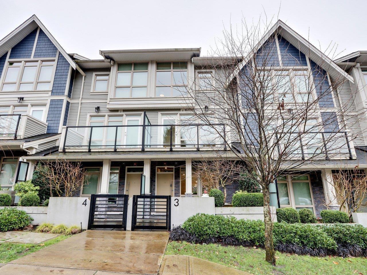 mls:R3116536 Property Address: 3 115 W QUEENS ROAD, North Vancouver BC V7N 2K4