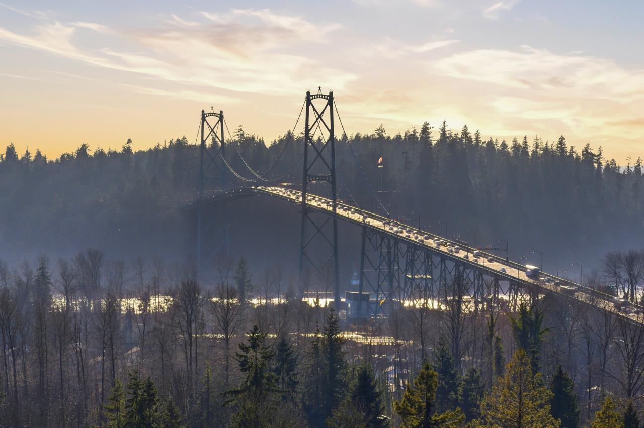 mls:R3116967 Property Address: 1601 2004 FULLERTON AVENUE, North Vancouver BC V7P 3G8