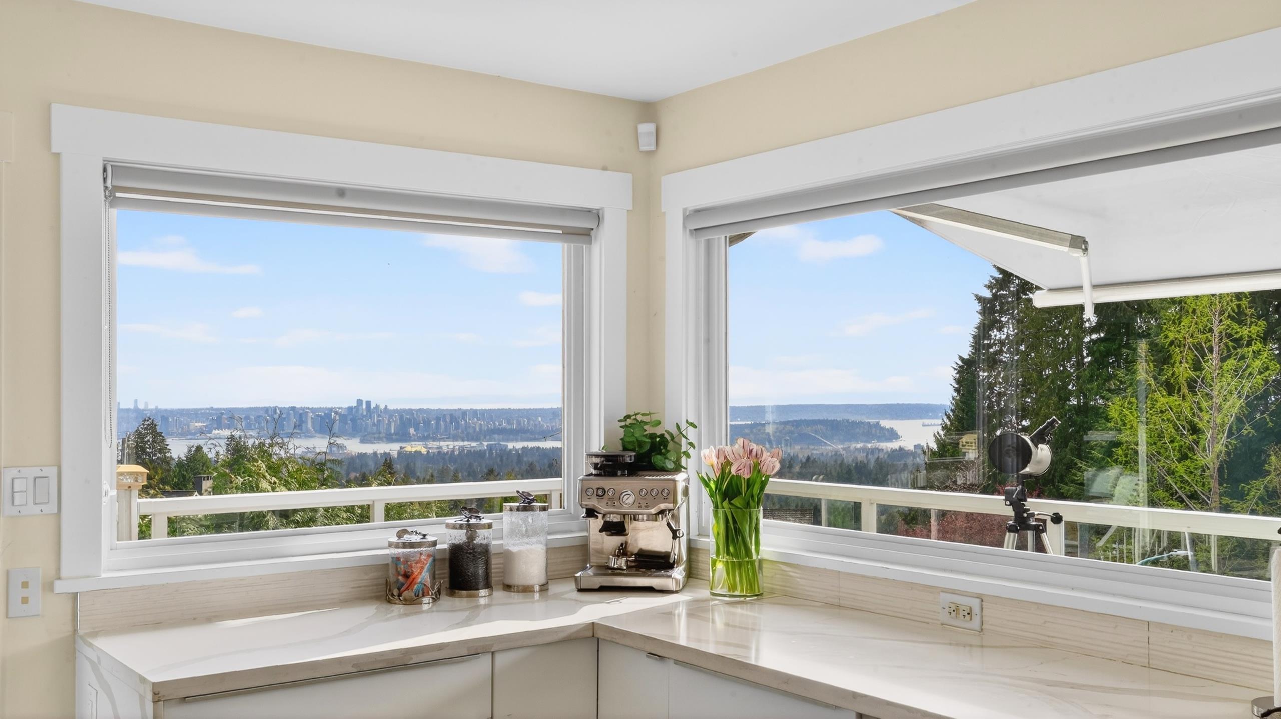 mls:R3117061 Property Address: 668 ALPINE COURT, North Vancouver BC V7R 2L8