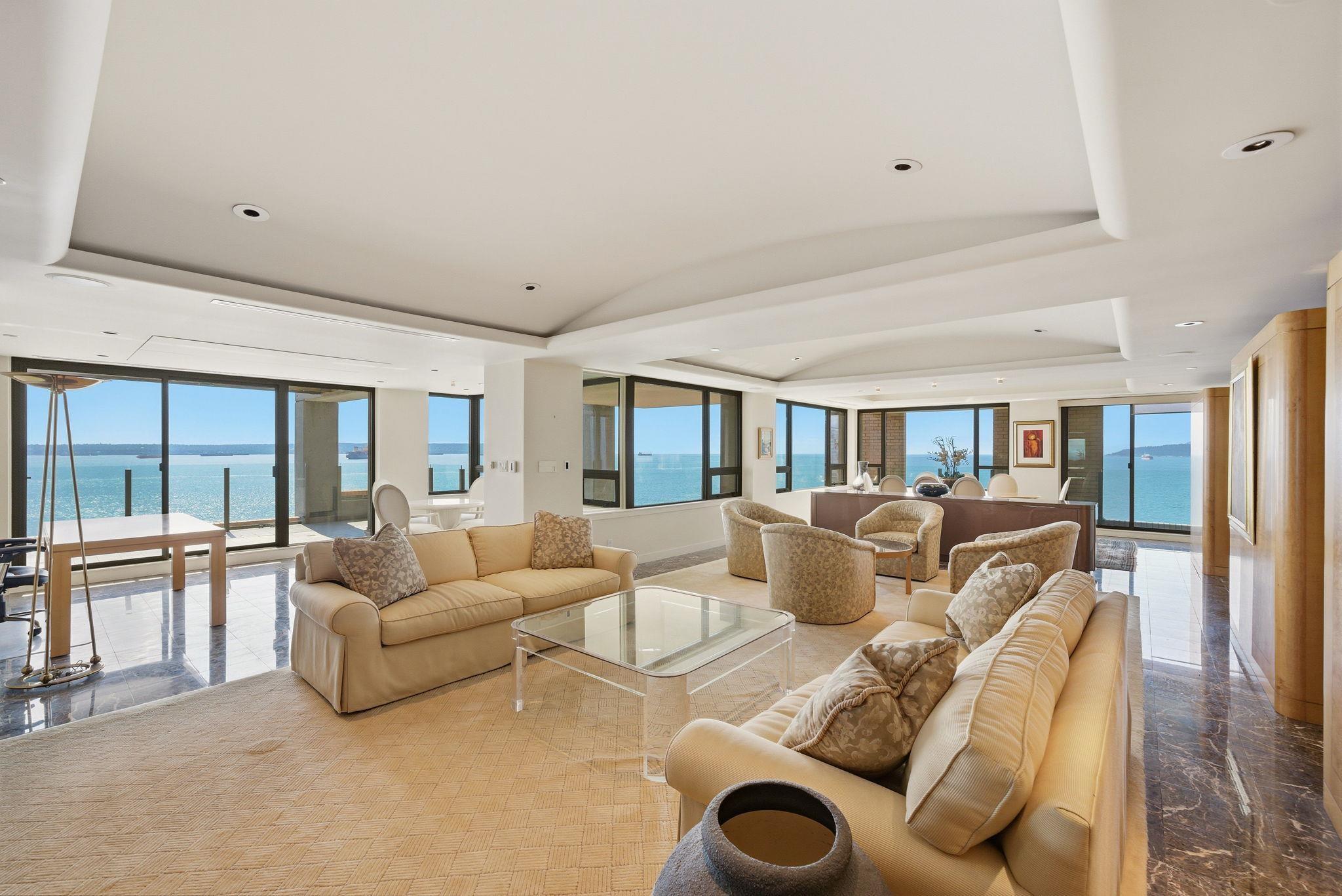 mls:R3117245 Property Address: 5 2250 BELLEVUE AVENUE, West Vancouver BC V7V 1C6