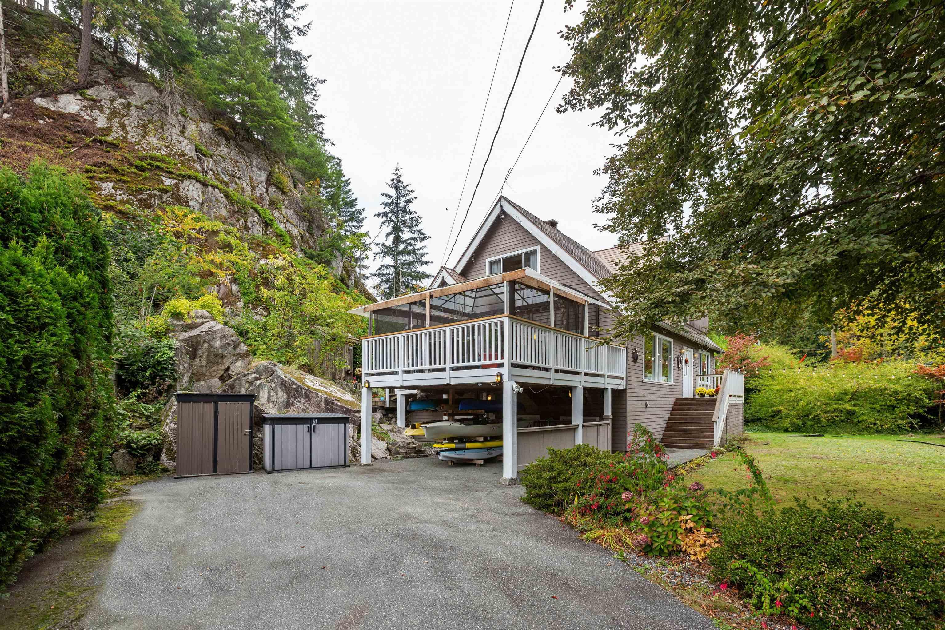 mls:R3117455 Property Address: 5607 EAGLE HARBOUR ROAD, West Vancouver BC V7W 1P4
