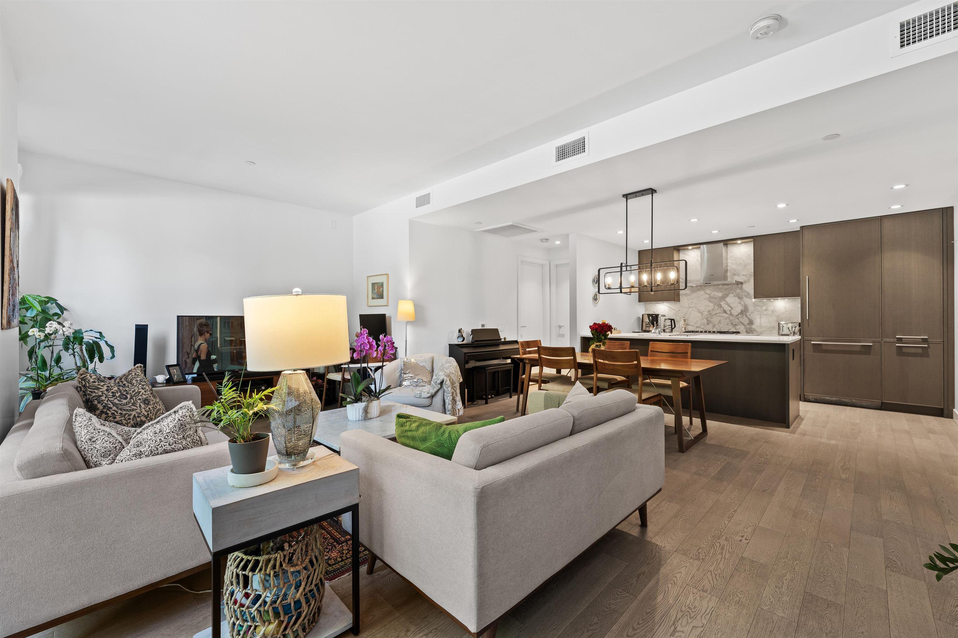 mls:R3118950 Property Address: 103 1055 RIDGEWOOD DRIVE, North Vancouver BC V7R 0A6