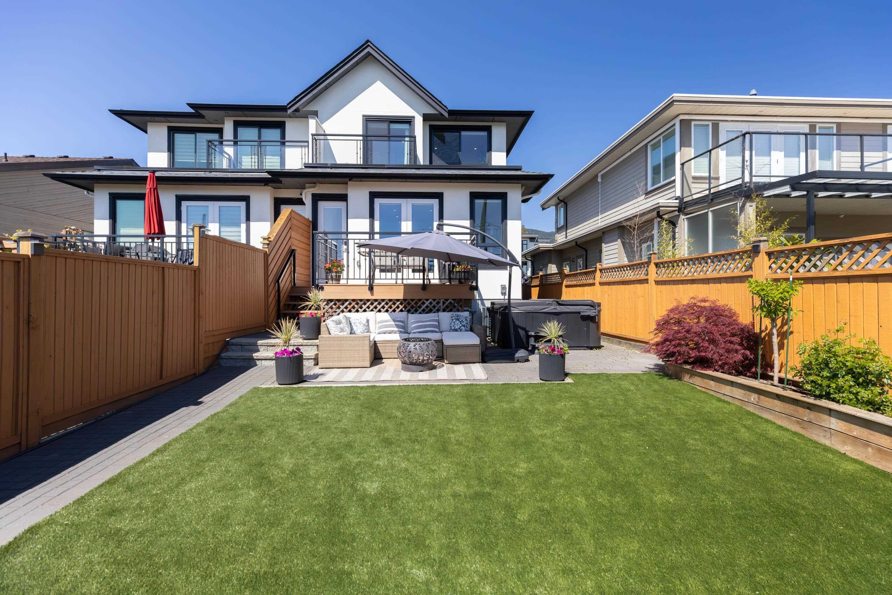 mls:R3118955 Property Address: 215 E 22ND STREET, North Vancouver BC V7L 3C5