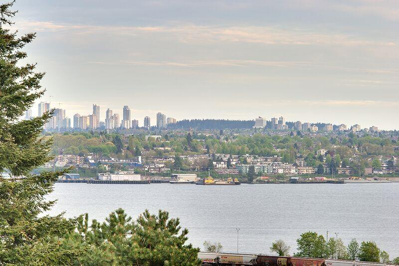 mls:R3119091 Property Address: 701 145 ST GEORGES AVENUE, North Vancouver BC V7L 3G8