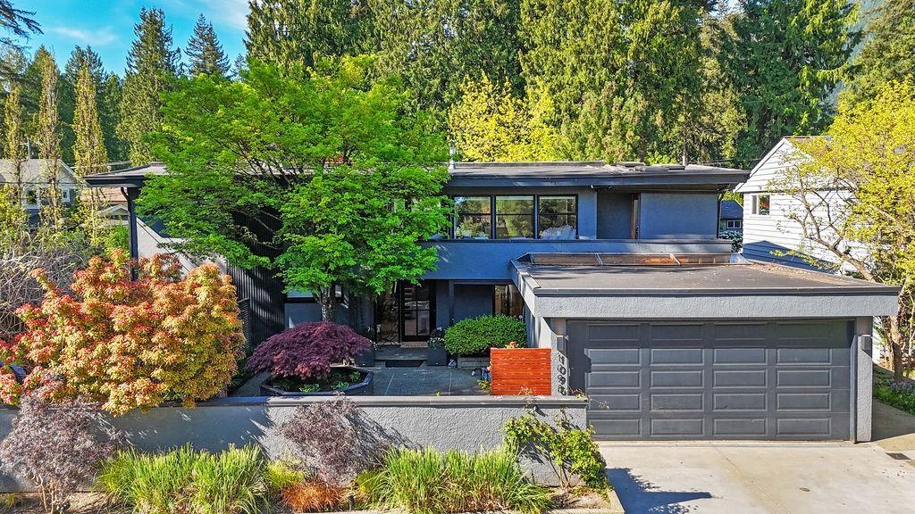 mls:R3120995 Property Address: 1098 LINNAE AVENUE, North Vancouver BC V7R 1Z4