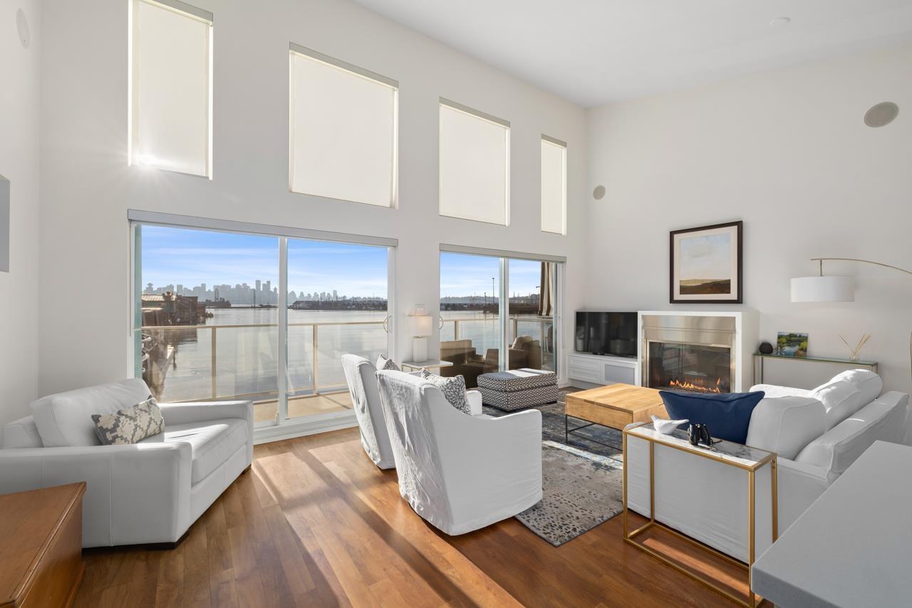 mls:R3121539 Property Address: 20 415 W ESPLANADE AVENUE, North Vancouver BC V7M 1A6