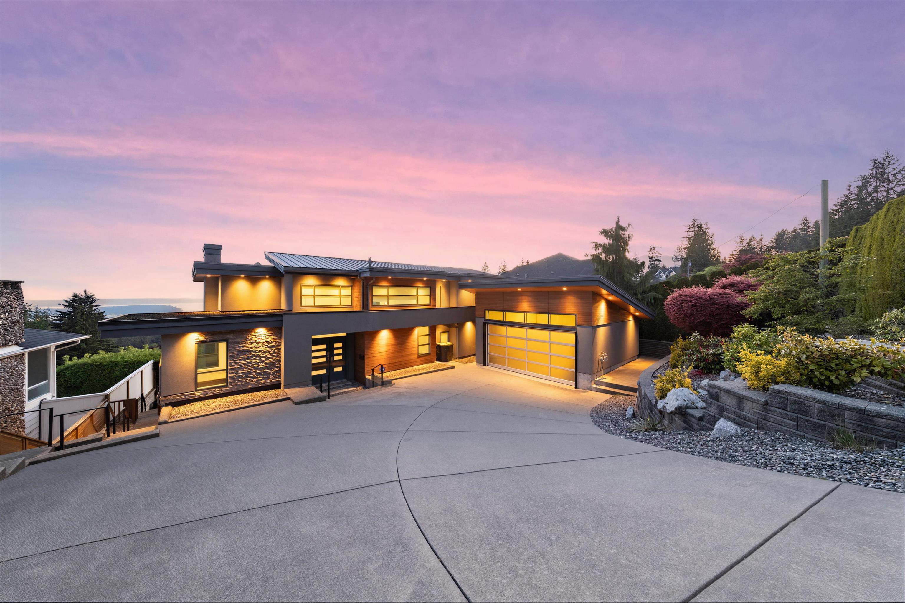 mls:R3121546 Property Address: 383 NEWDALE STREET, North Vancouver BC V7N 3H3