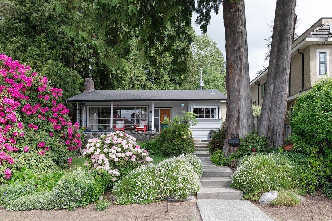 mls:R3122175 Property Address: 322 E 25TH STREET, North Vancouver BC V7N 1A3