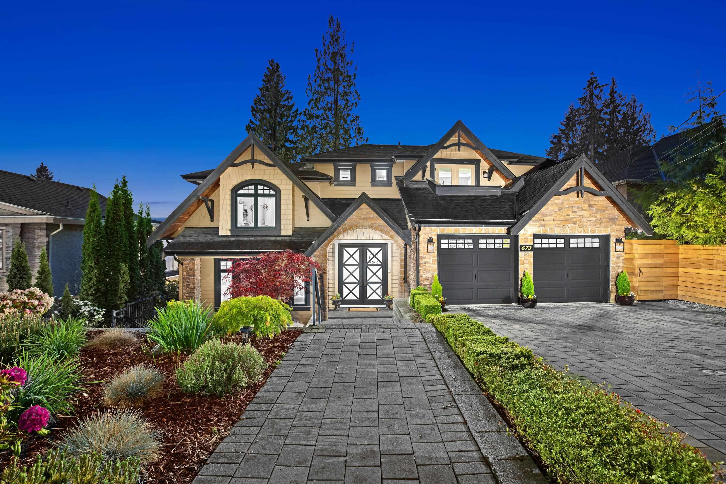 mls:R3122980 Property Address: 673 SYLVAN AVENUE, North Vancouver BC V7R 2E8