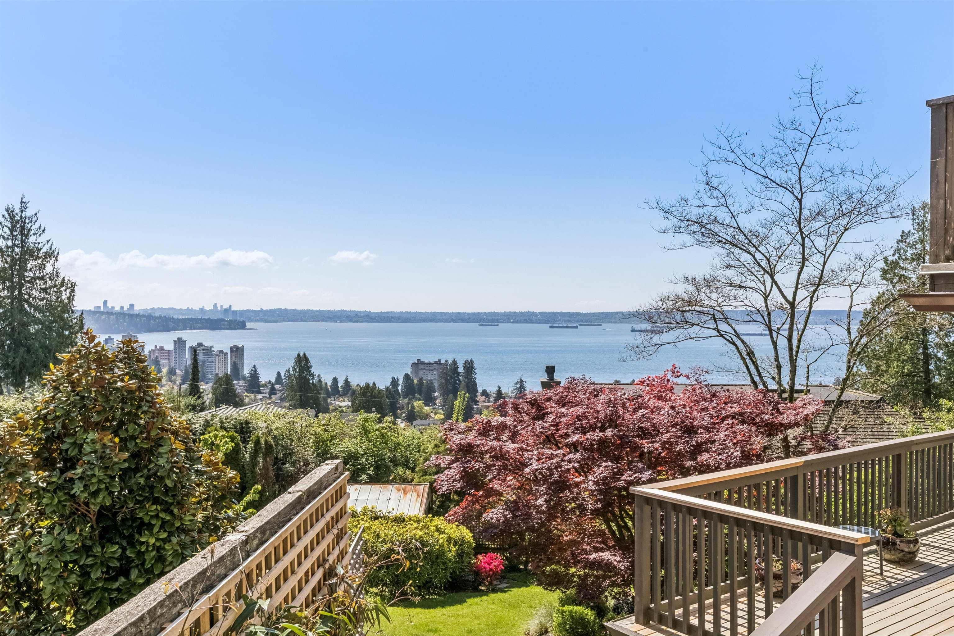mls:R3123280 Property Address: 2440 QUEENS AVENUE, West Vancouver BC V7V 2Y6