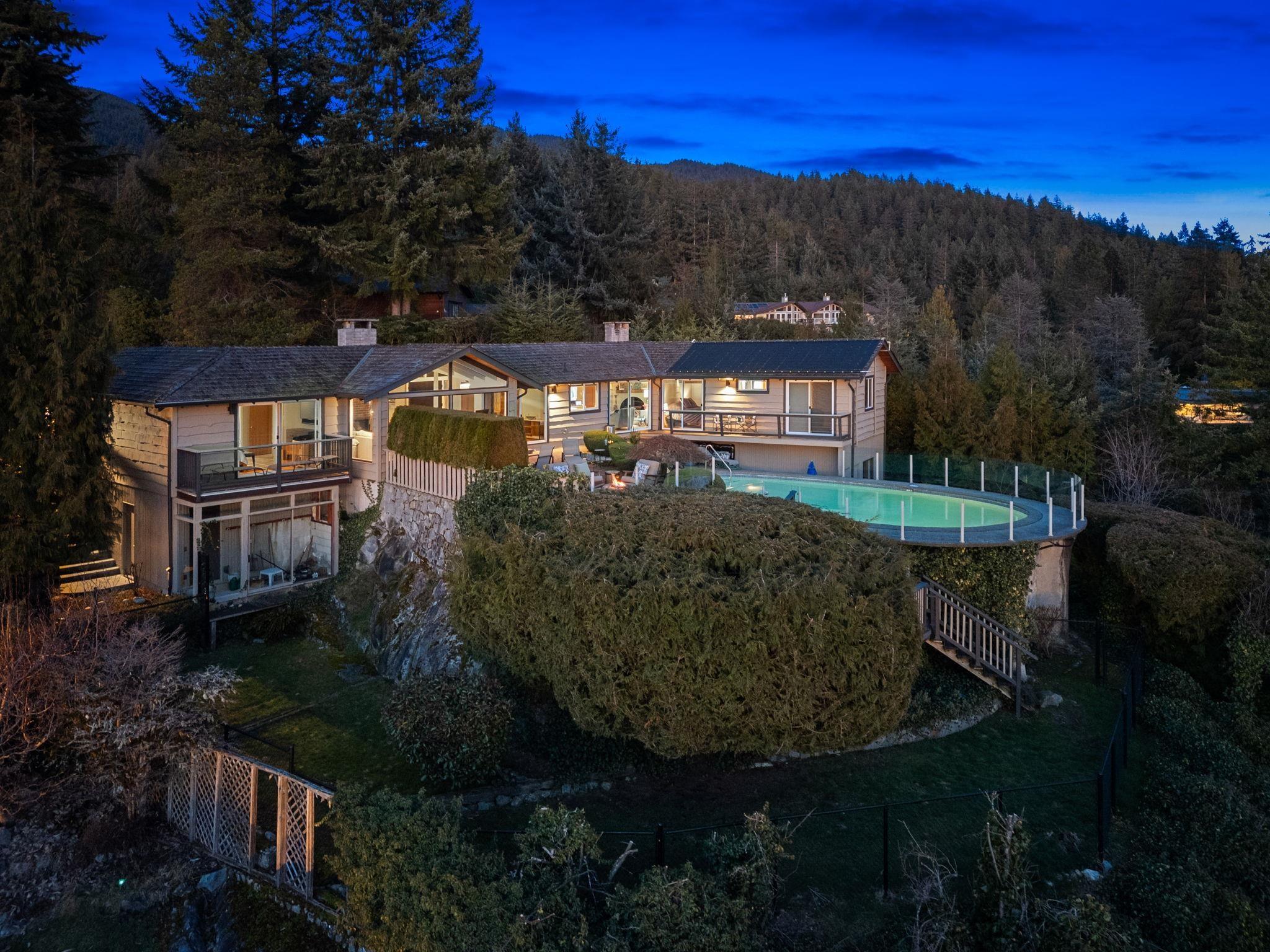 mls:R3124866 Property Address: 4570 WOODGREEN COURT, West Vancouver BC V7S 2V7