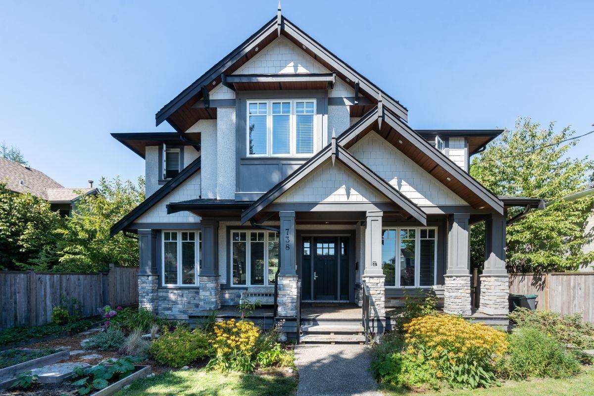 mls:R3125039 Property Address: 738 E 13TH STREET, North Vancouver BC V7L 2M7