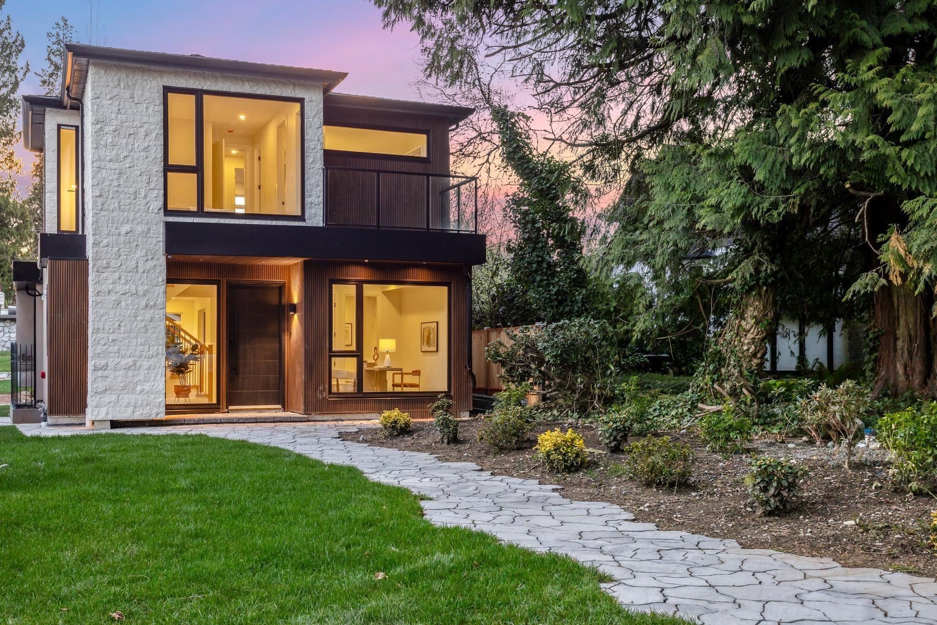 mls:R3125668 Property Address: 1921 TATLOW AVENUE, North Vancouver BC V7P 3A2