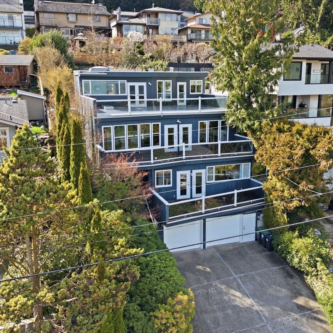 mls:R3125727 Property Address: 2341 CALEDONIA AVENUE, North Vancouver BC V7G 1T8