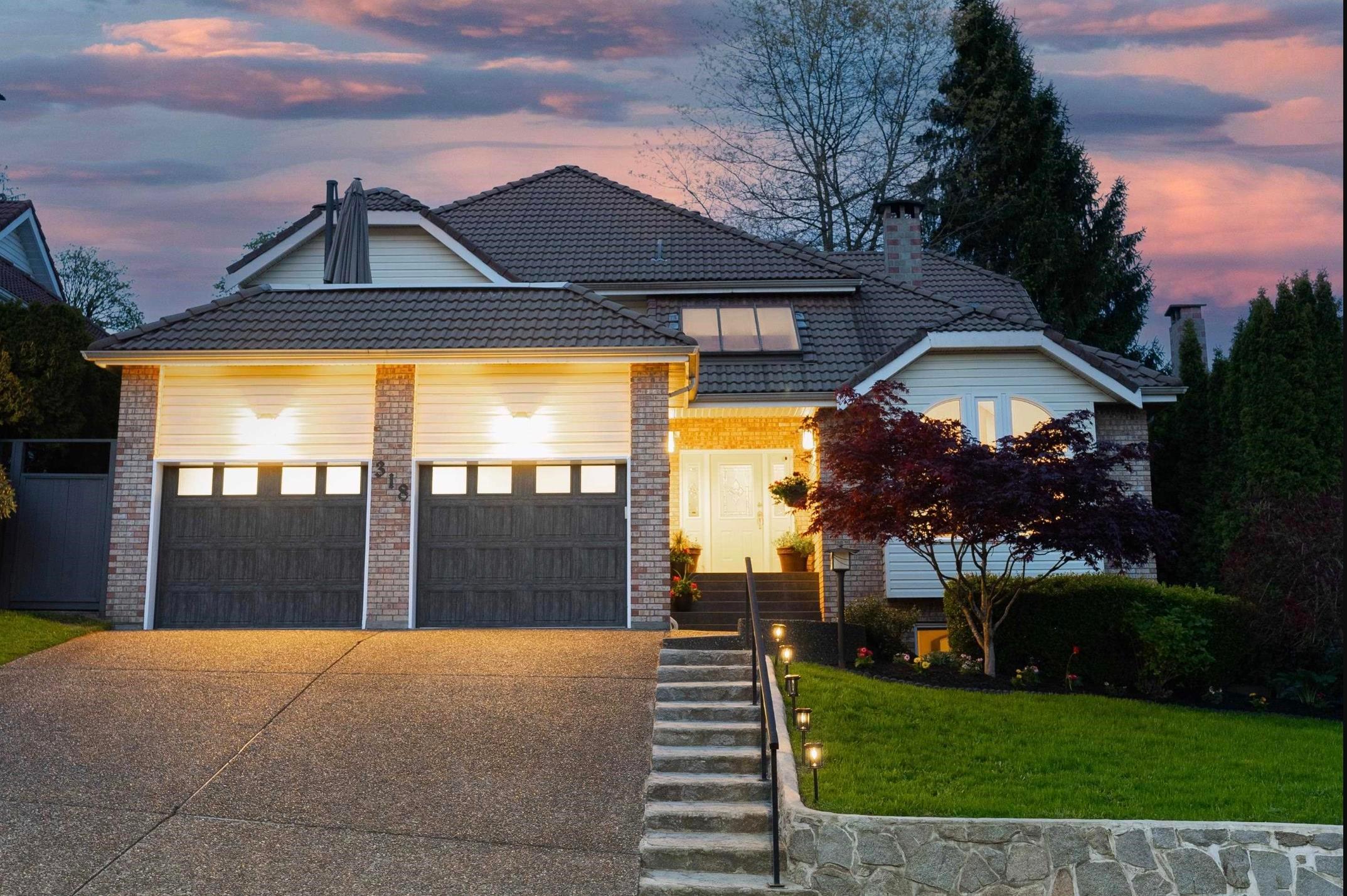 mls:R3125905 Property Address: 318 ROCHE POINT DRIVE, North Vancouver BC V7G 2M2