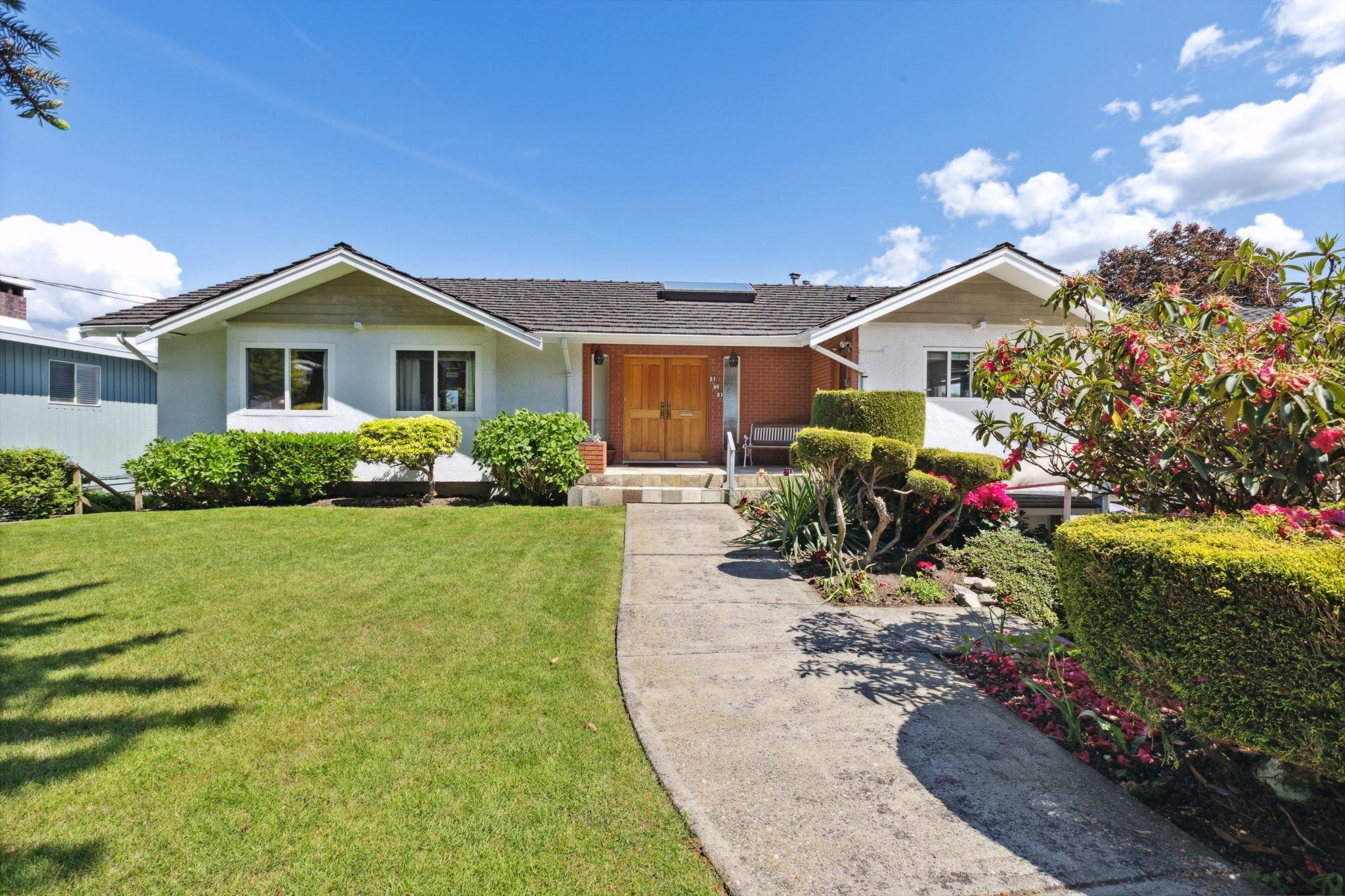 mls:R3127709 Property Address: 474 FAIRWAY DRIVE, North Vancouver BC V7G 1L5