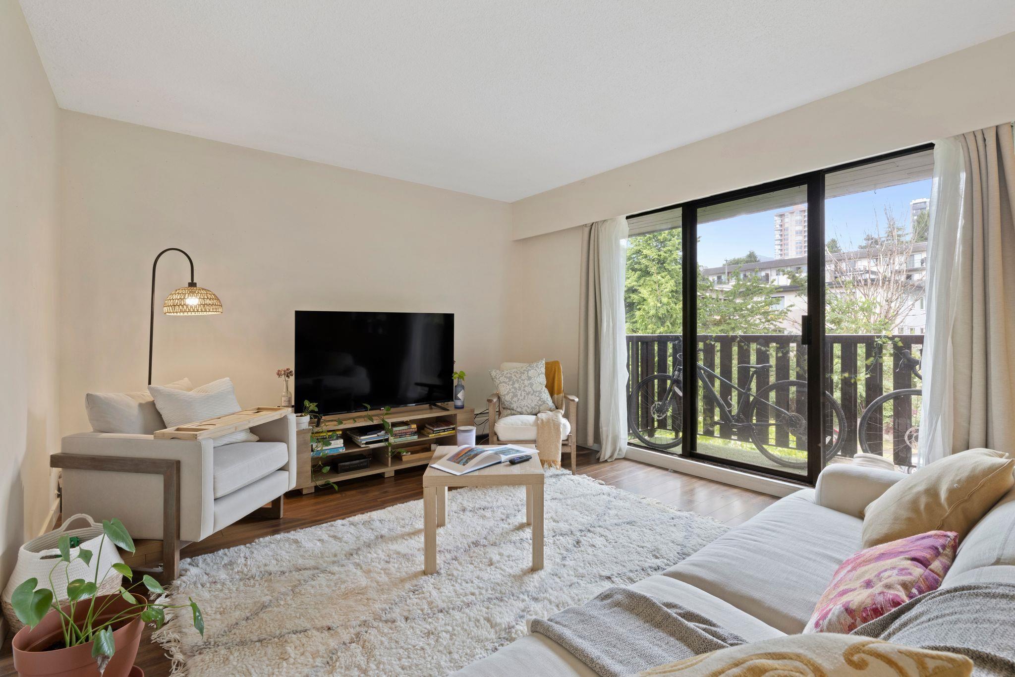 mls:R3128212 Property Address: 305 175 E 4TH STREET, North Vancouver BC V7L 1H8