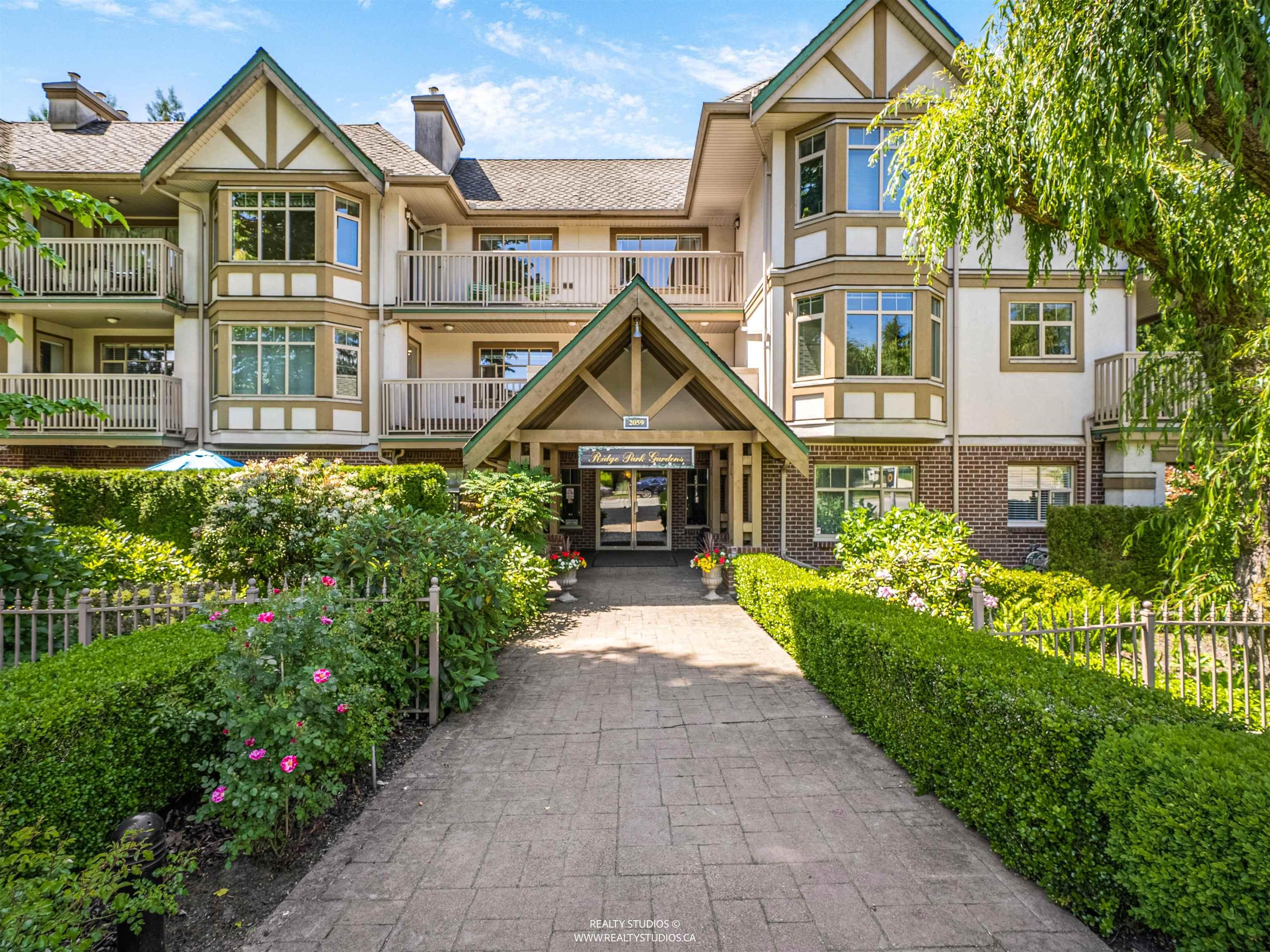 mls:R3129126 Property Address: 409 2059 CHESTERFIELD AVENUE, North Vancouver BC V7M 2P4