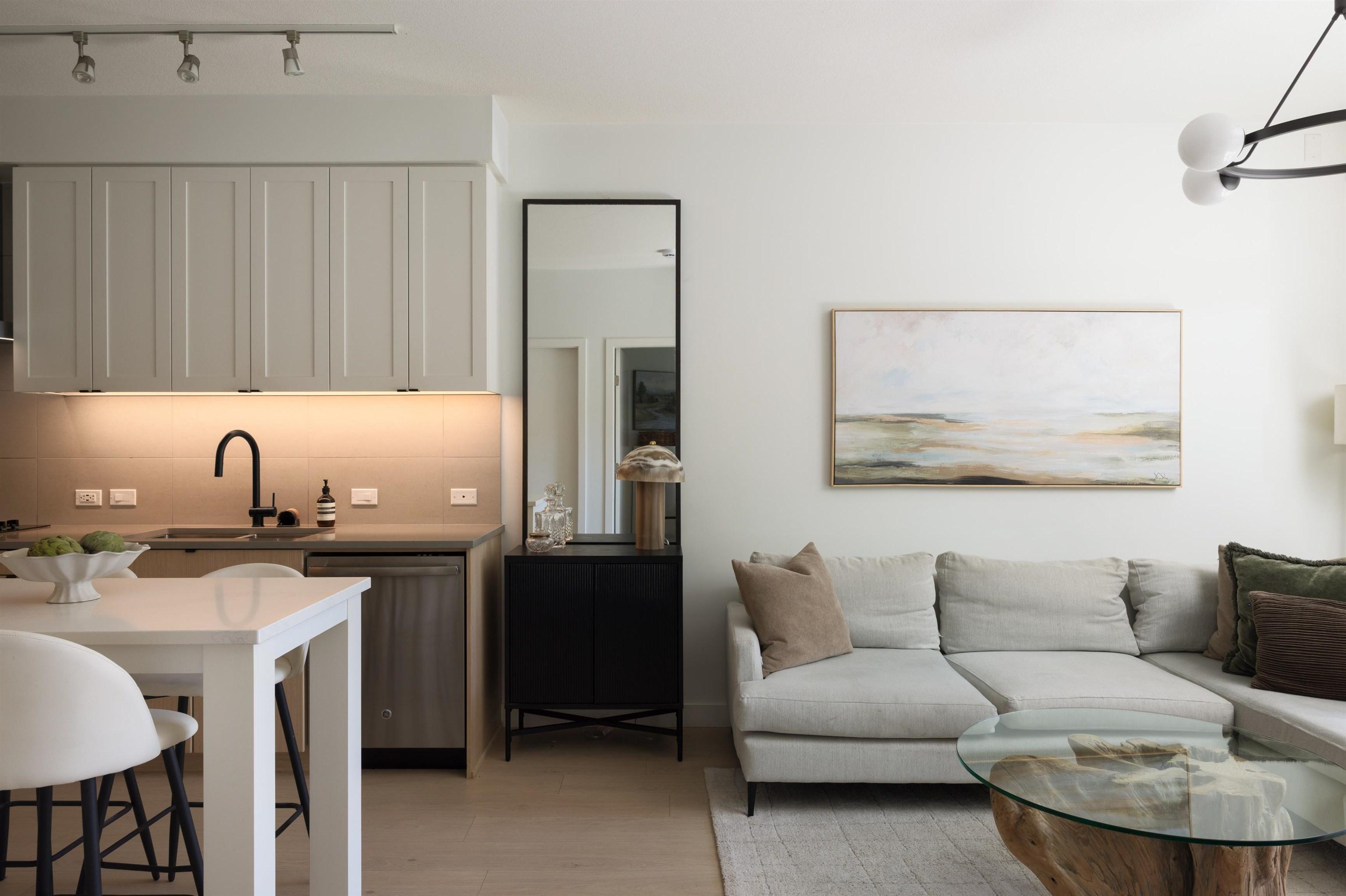 mls:R3130822 Property Address: 106 3205 MOUNTAIN HIGHWAY, North Vancouver BC V7K 0A3