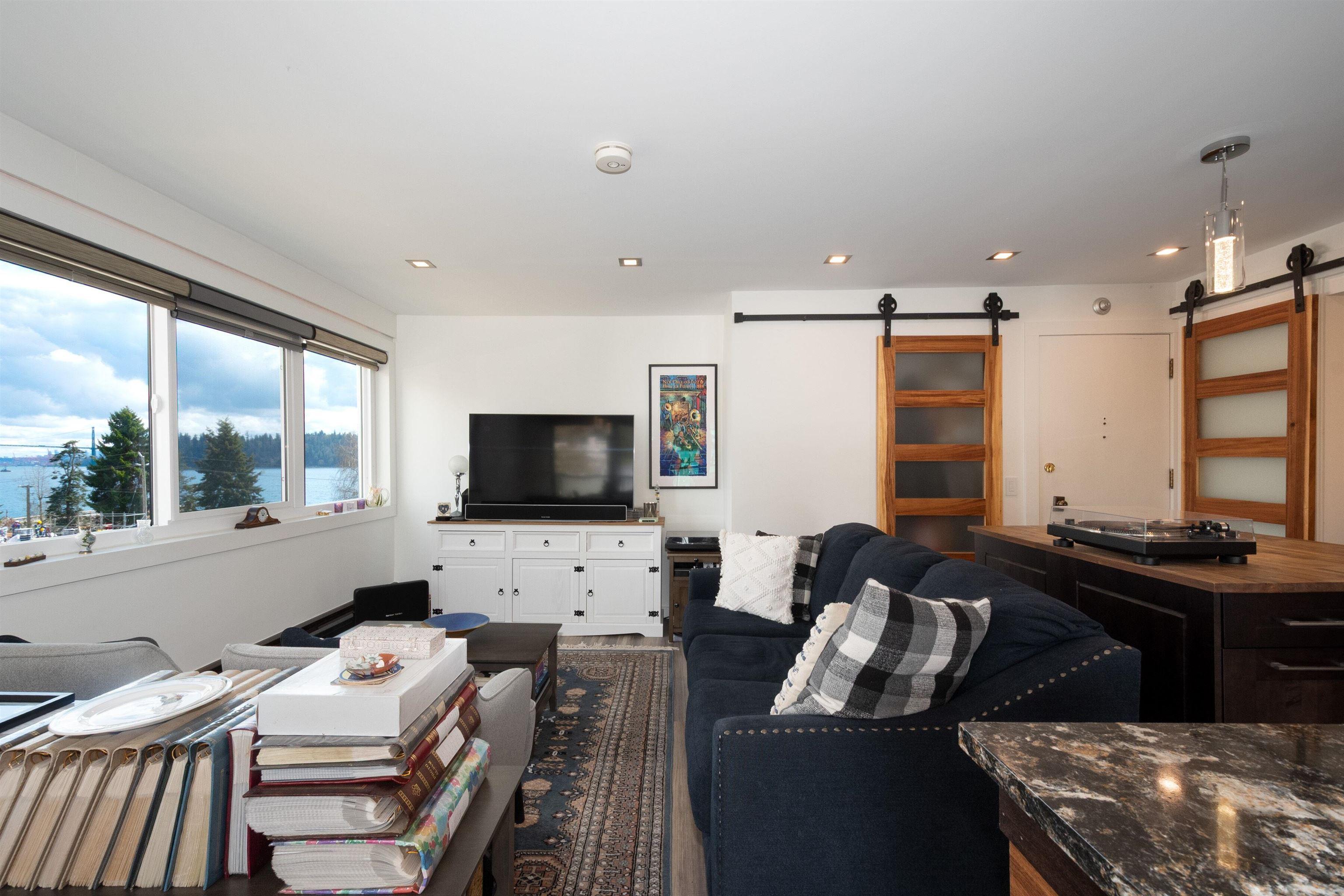 mls:R3130948 Property Address: 303 1845 BELLEVUE AVENUE, West Vancouver BC V7V 1B2