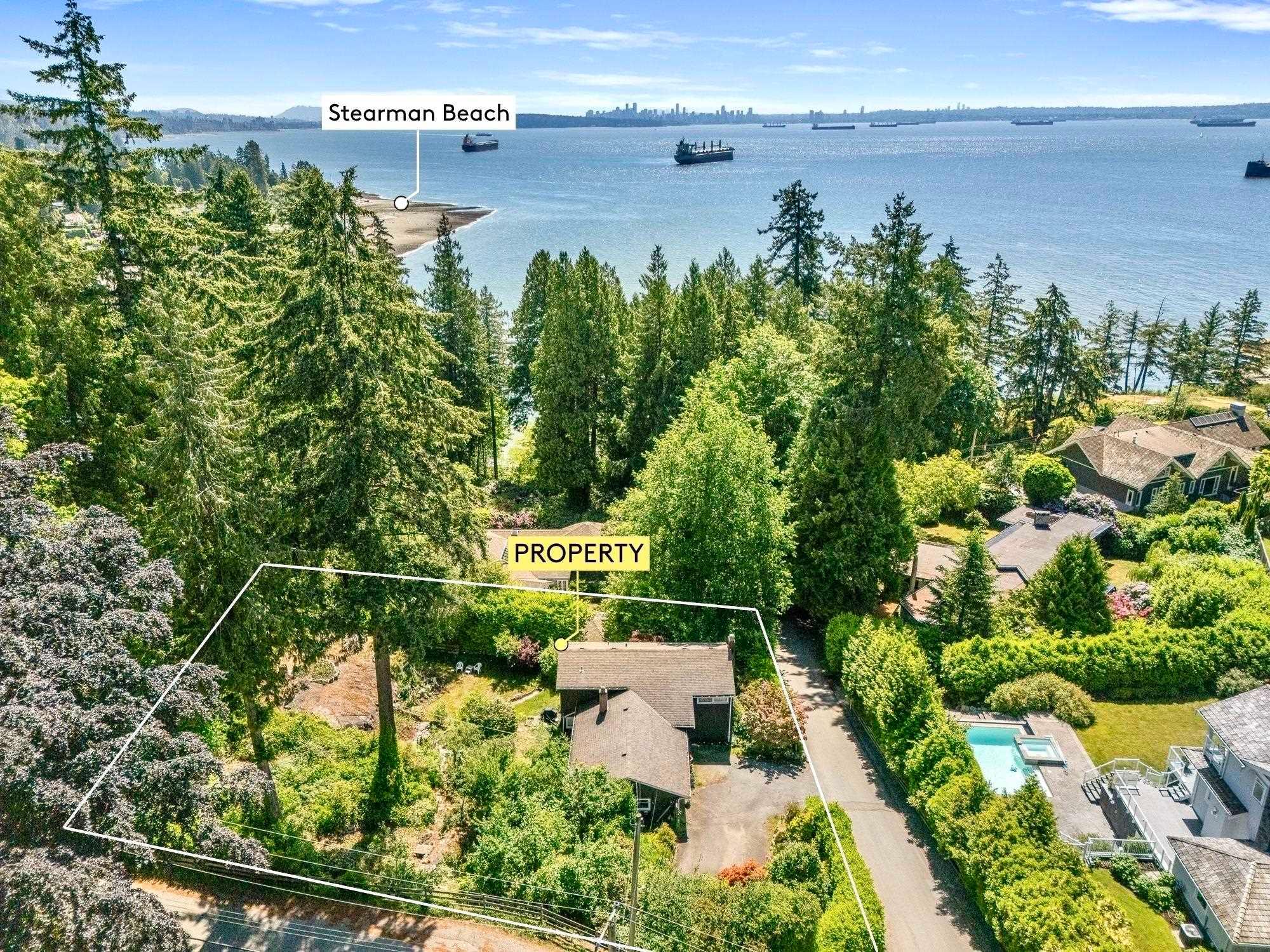 mls:R3131332 Property Address: 4704 DOGWOOD LANE, West Vancouver BC V7W 1J1