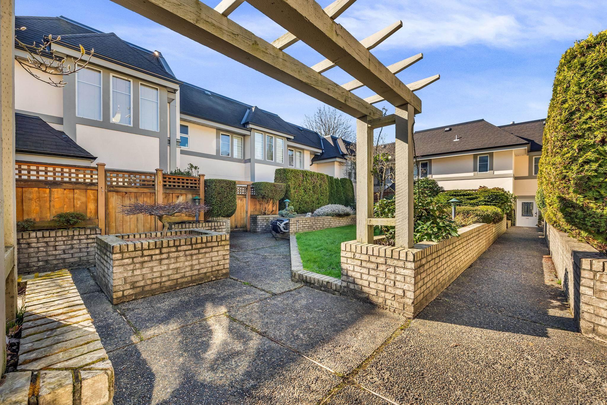 mls:R3131925 Property Address: 103 245 W 15TH STREET, North Vancouver BC V7M 1S3