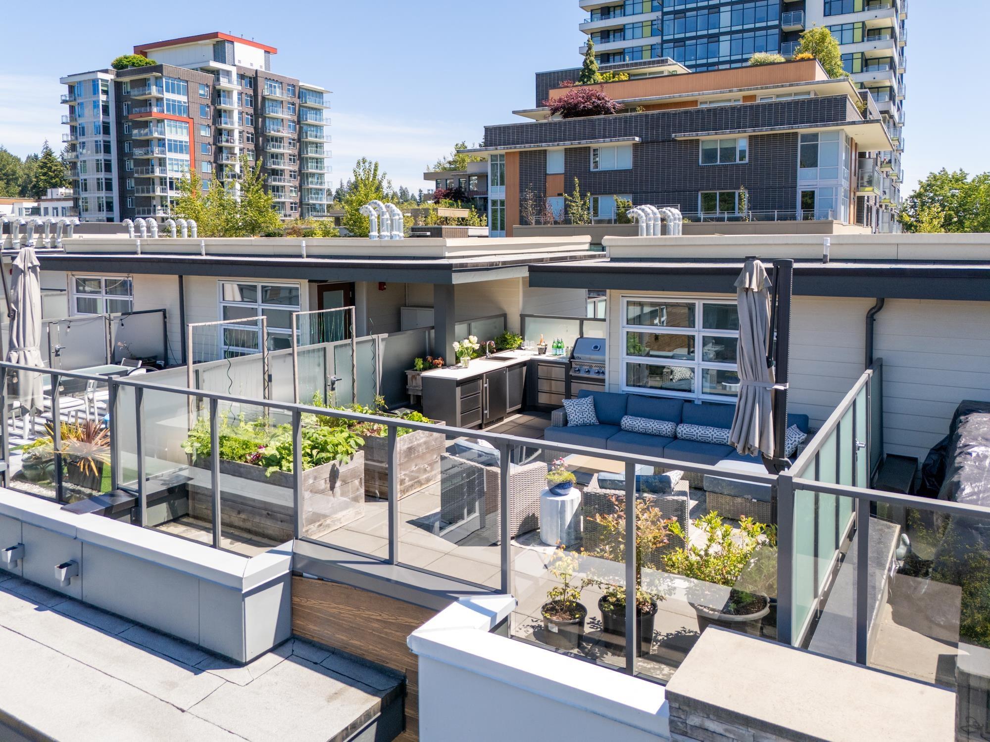 mls:R3132391 Property Address: 215 2060 CURLING ROAD, North Vancouver BC V7P 0E1
