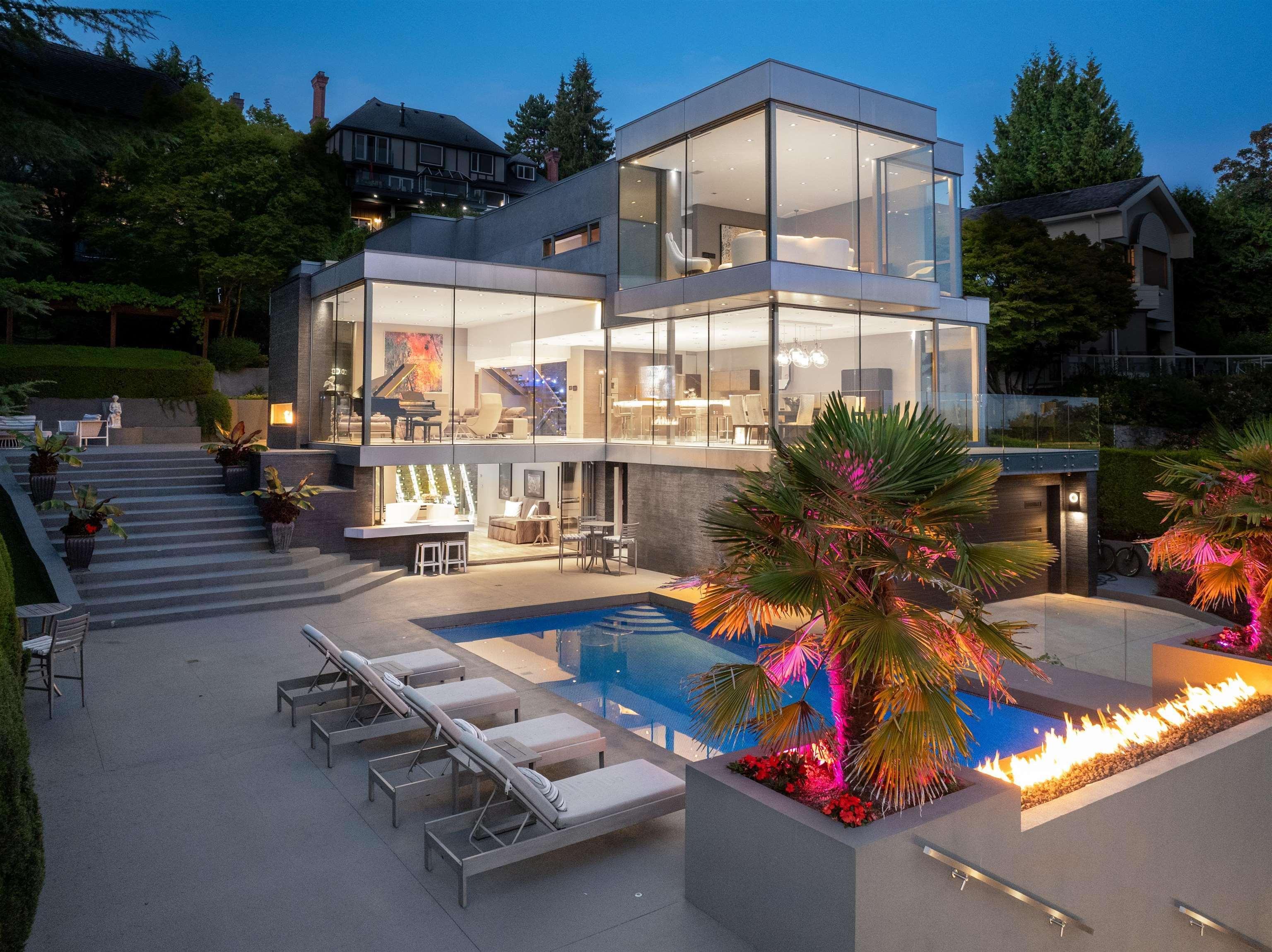 mls:R3132895 Property Address: 2331 WESTHILL DRIVE, West Vancouver BC V7S 2Z2