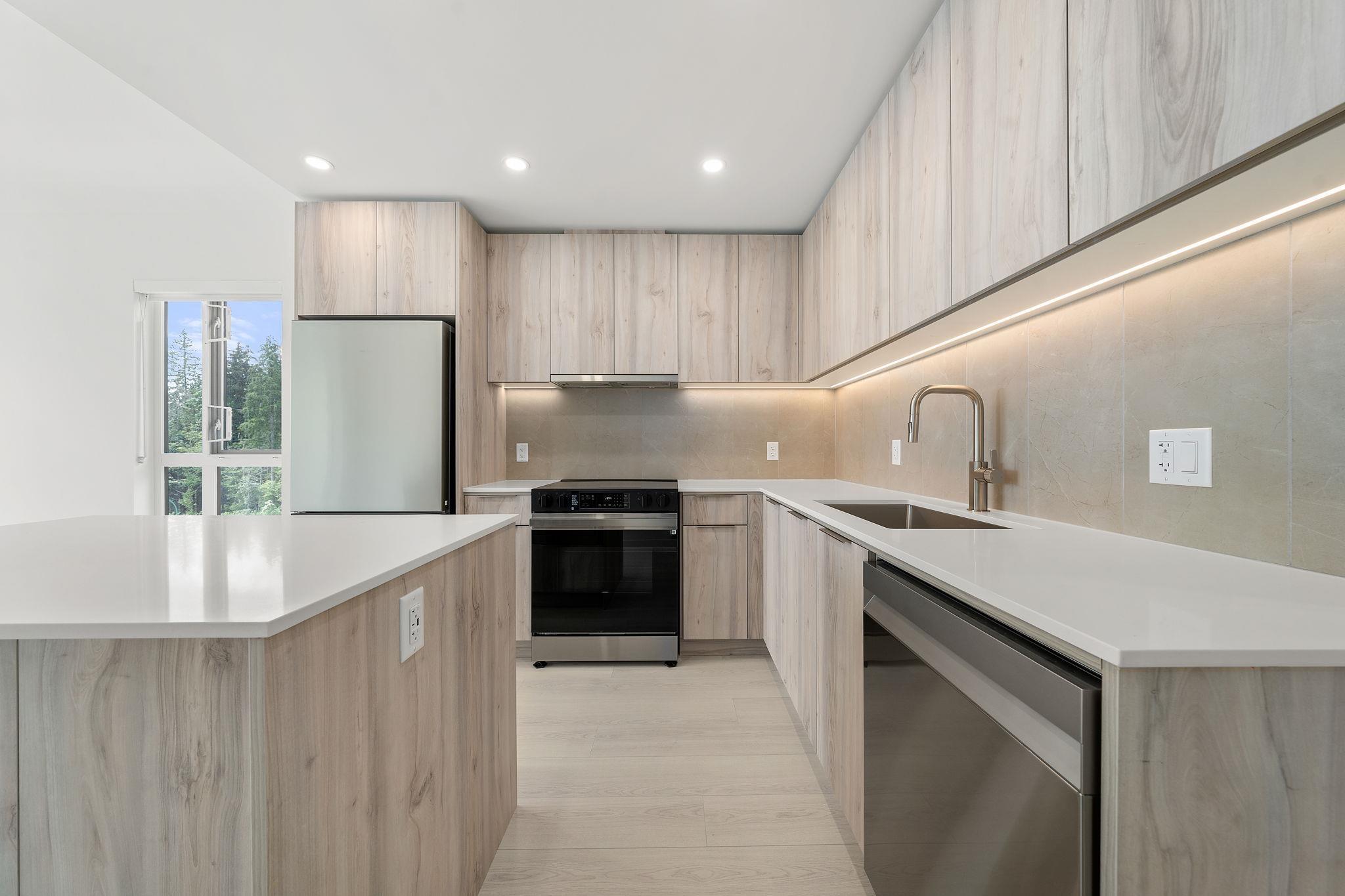 mls:R3134262 Property Address: 404 3594 MALSUM DRIVE, North Vancouver BC V7G 0B4