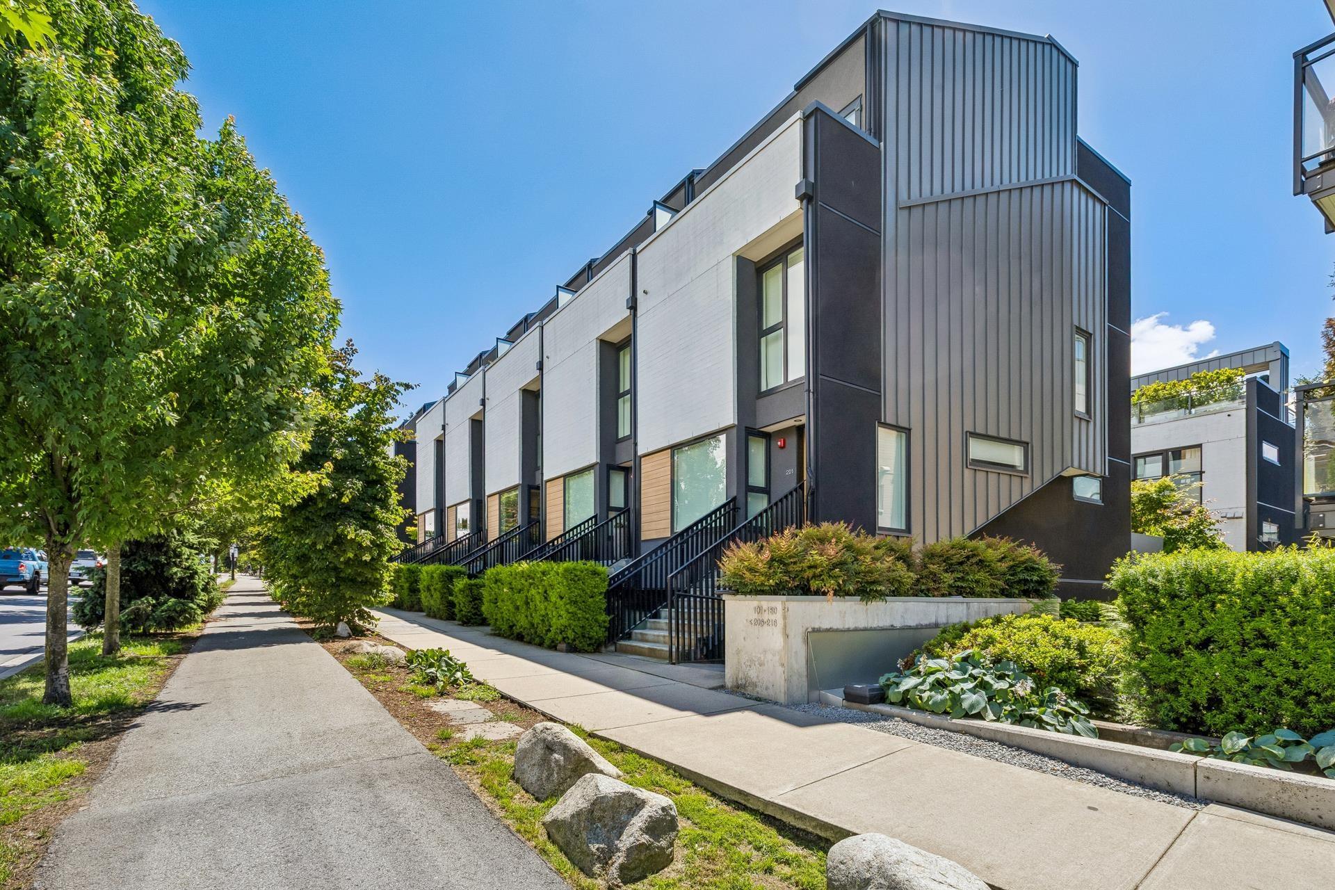 mls:R3135479 Property Address: 129 649 E 3RD STREET, North Vancouver BC V7L 1G6