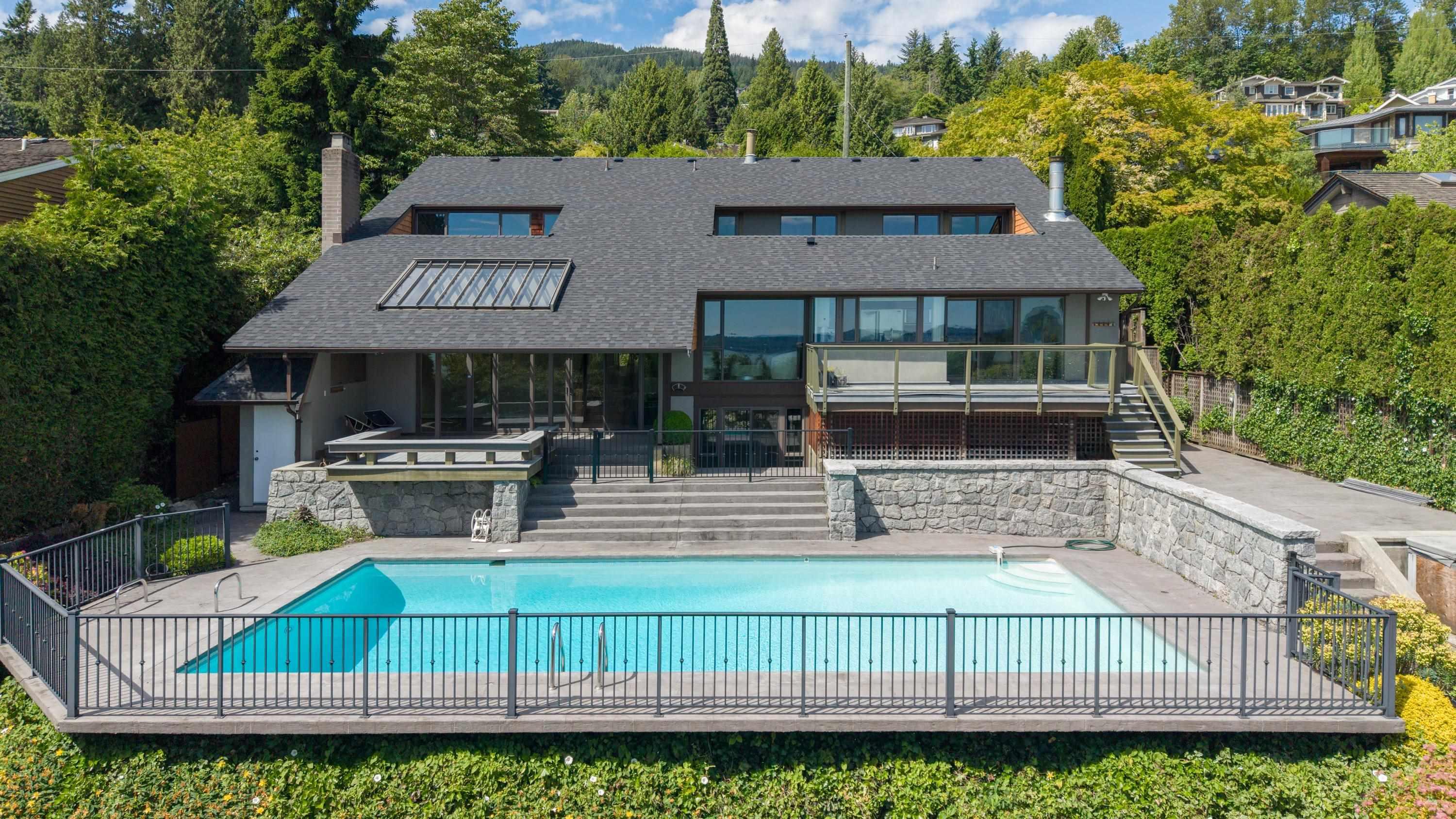 mls:R3135791 Property Address: 2370 QUEENS AVENUE, West Vancouver BC V7V 2Y6