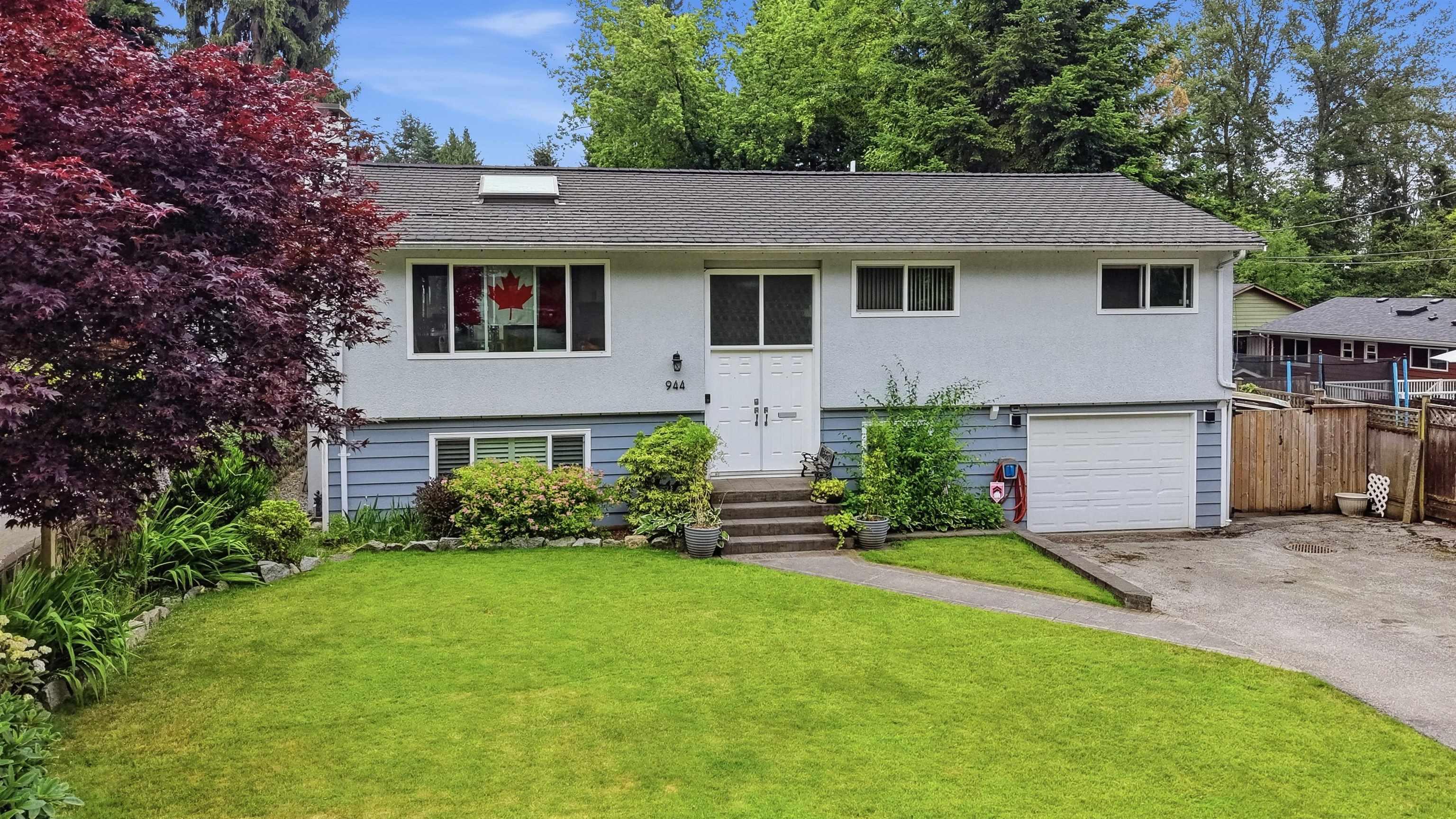 mls:R3137396 Property Address: 944 TOLLCROSS ROAD, North Vancouver BC V7H 2G2