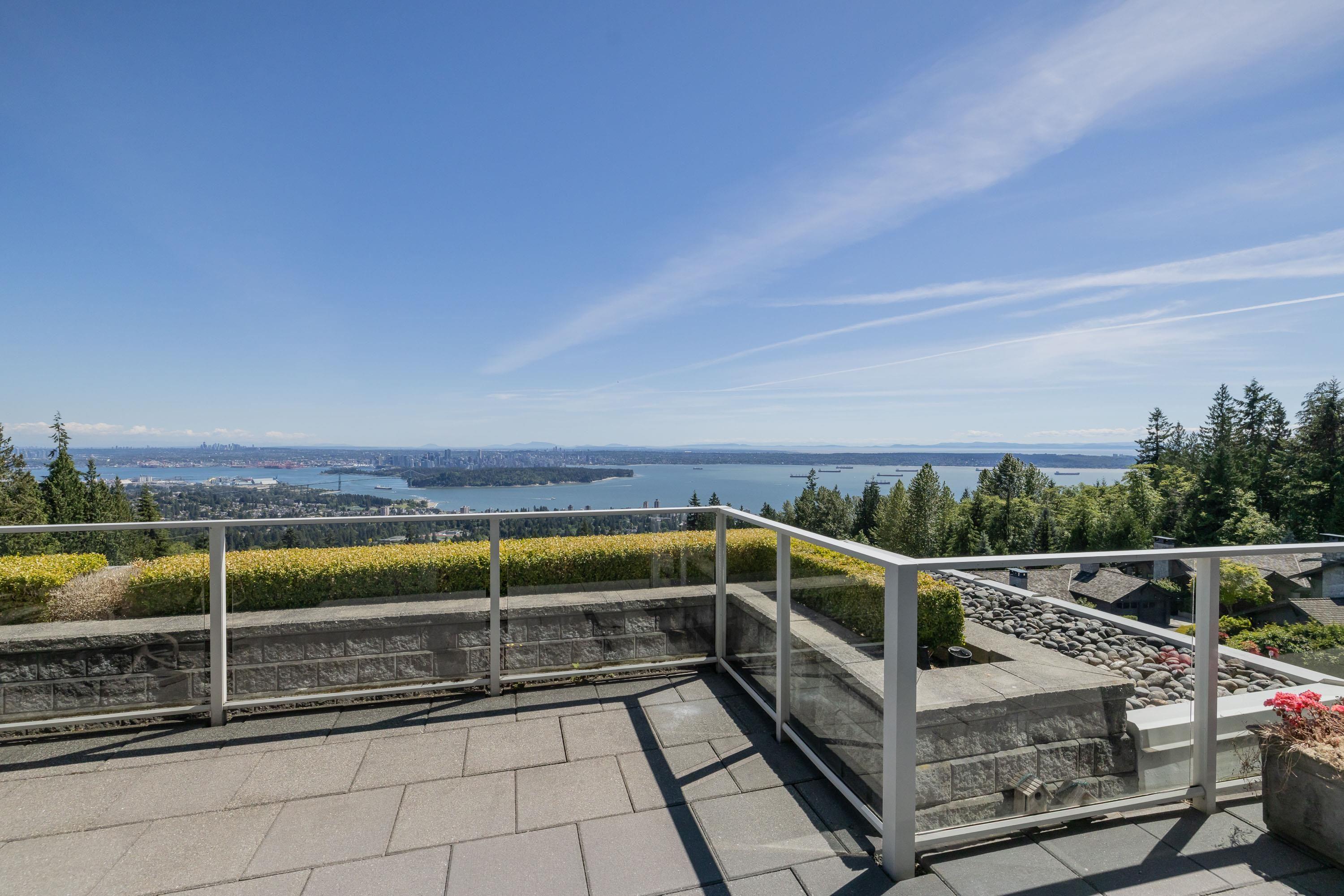 mls:R3138092 Property Address: PH2 2200 CHIPPENDALE ROAD, West Vancouver BC V7S 3J4