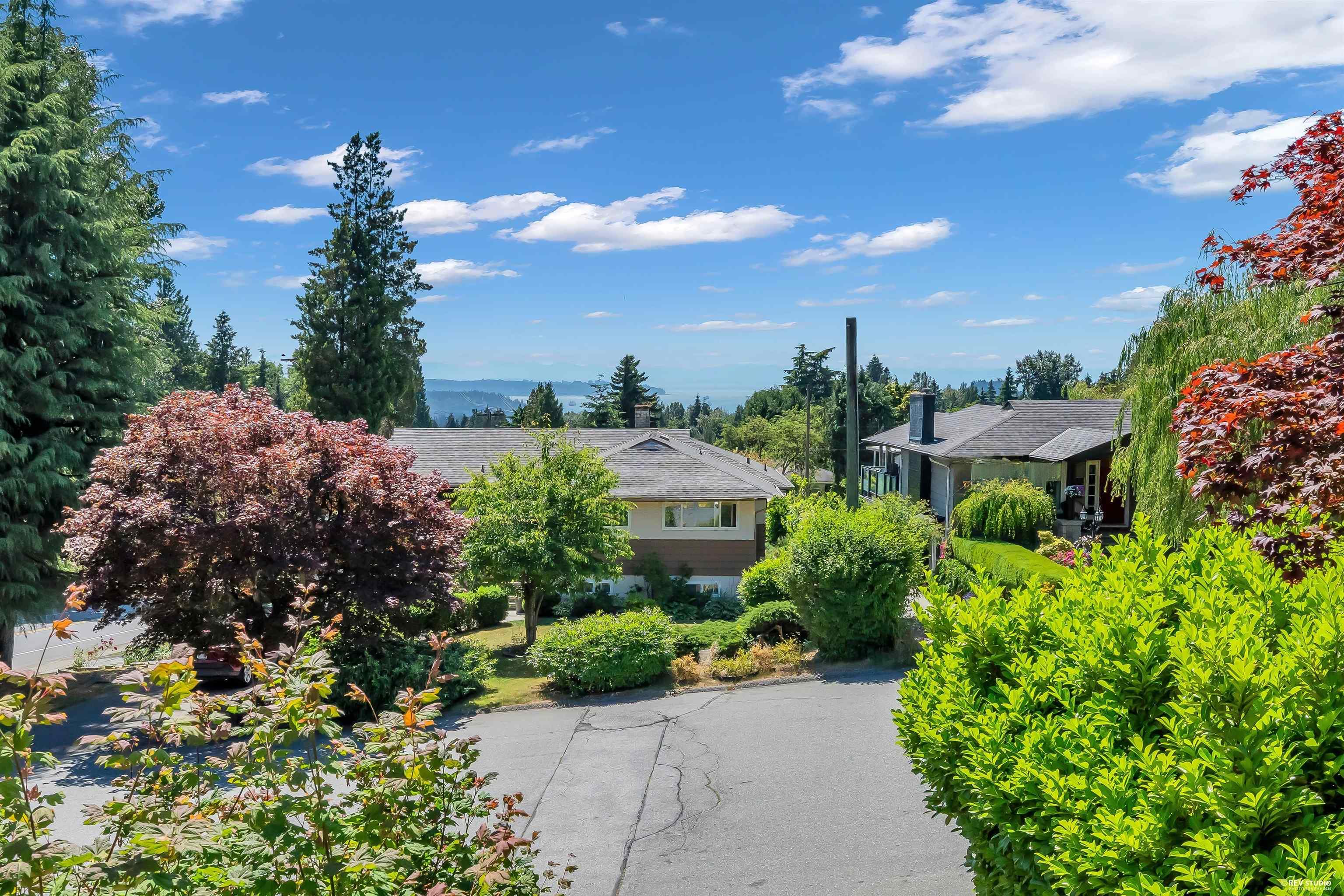 mls:R3138290 Property Address: 468 SAVILLE CRESCENT, North Vancouver BC V7N 3B1