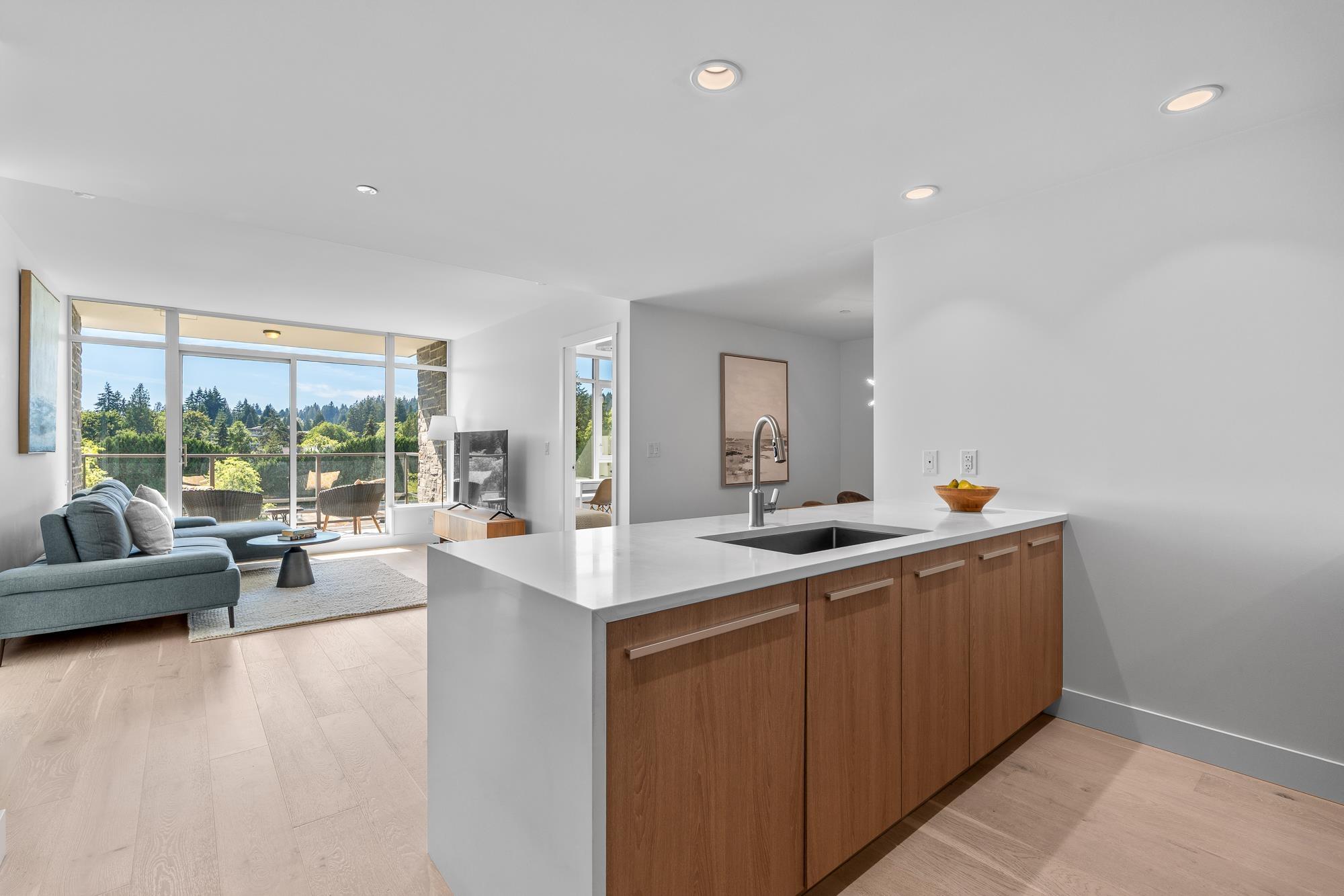 mls:R3139304 Property Address: 404 1210 E 27TH STREET, North Vancouver BC V7J 0C5