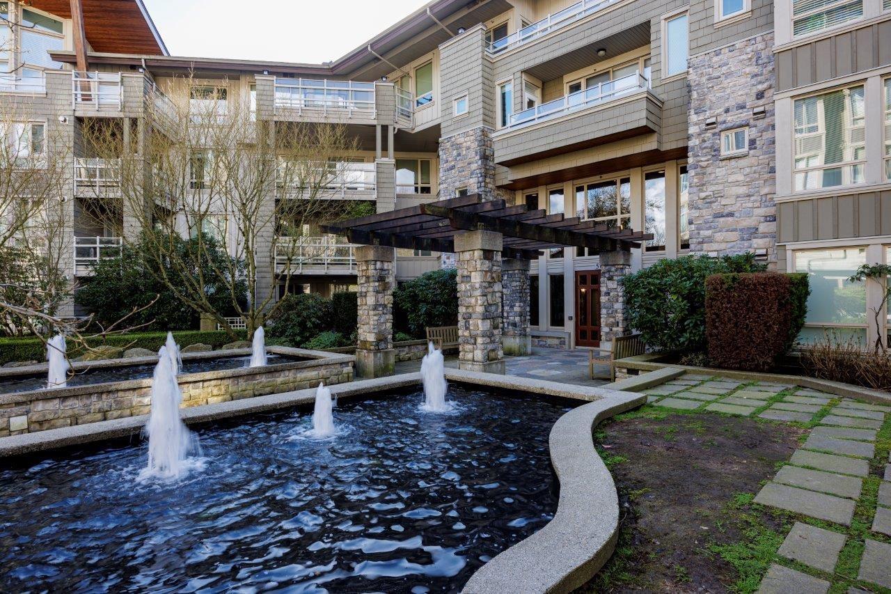 mls:R3141712 Property Address: 208 560 RAVEN WOODS DRIVE, North Vancouver BC V5G 2T3