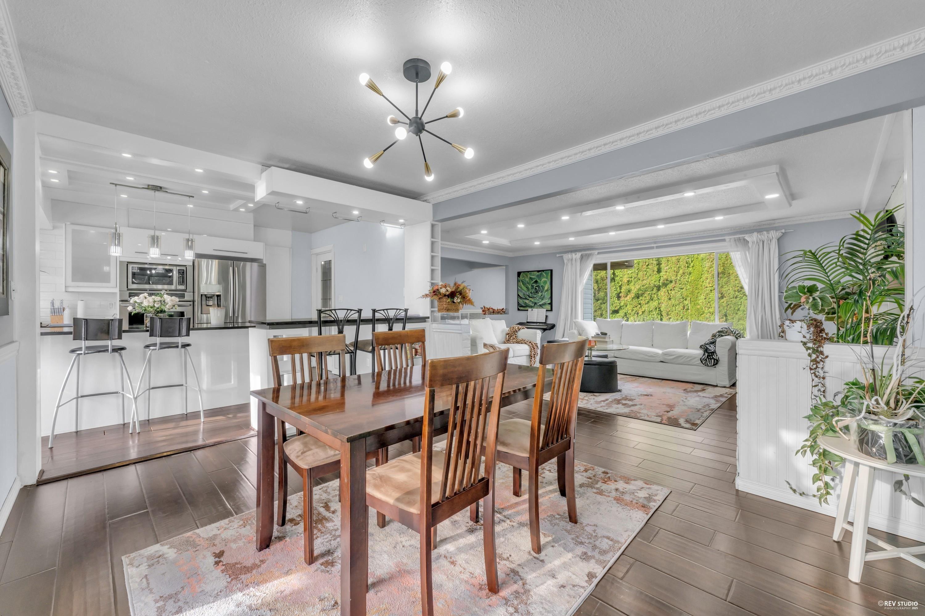 mls:R3142524 Property Address: 4380 WOODCREST ROAD, West Vancouver BC V7S 2W1
