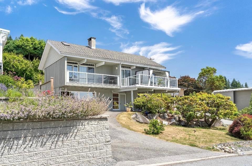 mls:R3146265 Property Address: 442 MONTERAY AVENUE, North Vancouver BC V7N 3G2