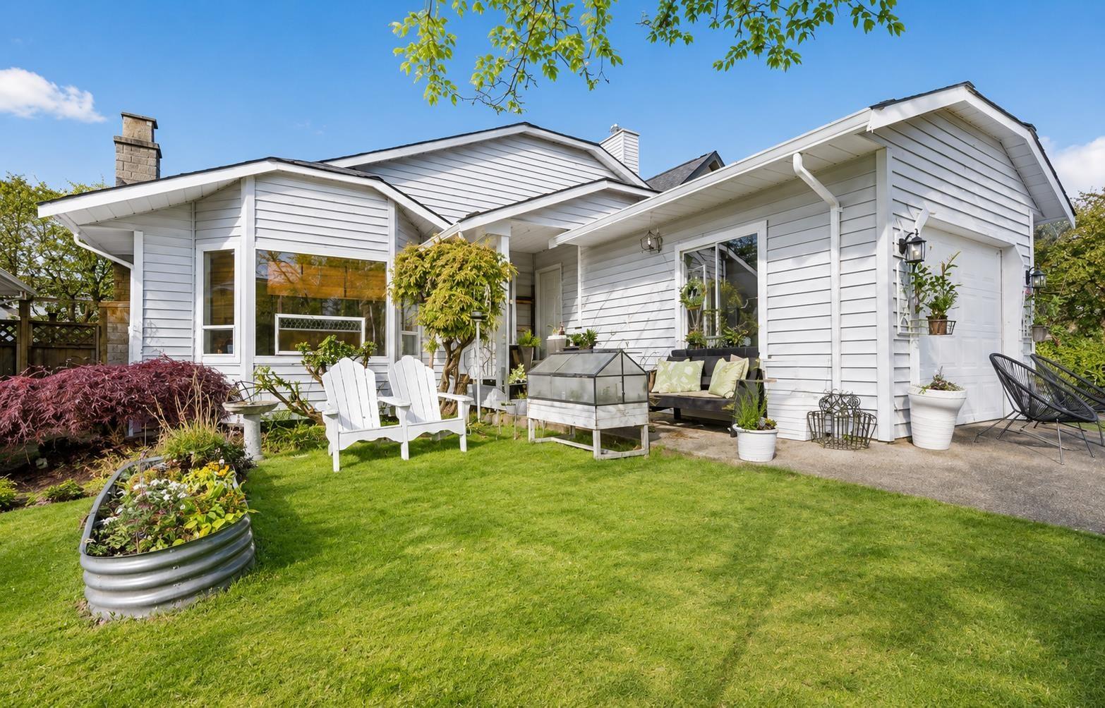 mls:R3148338 Property Address: 875 PORTEAU PLACE, North Vancouver BC V7H 2P8