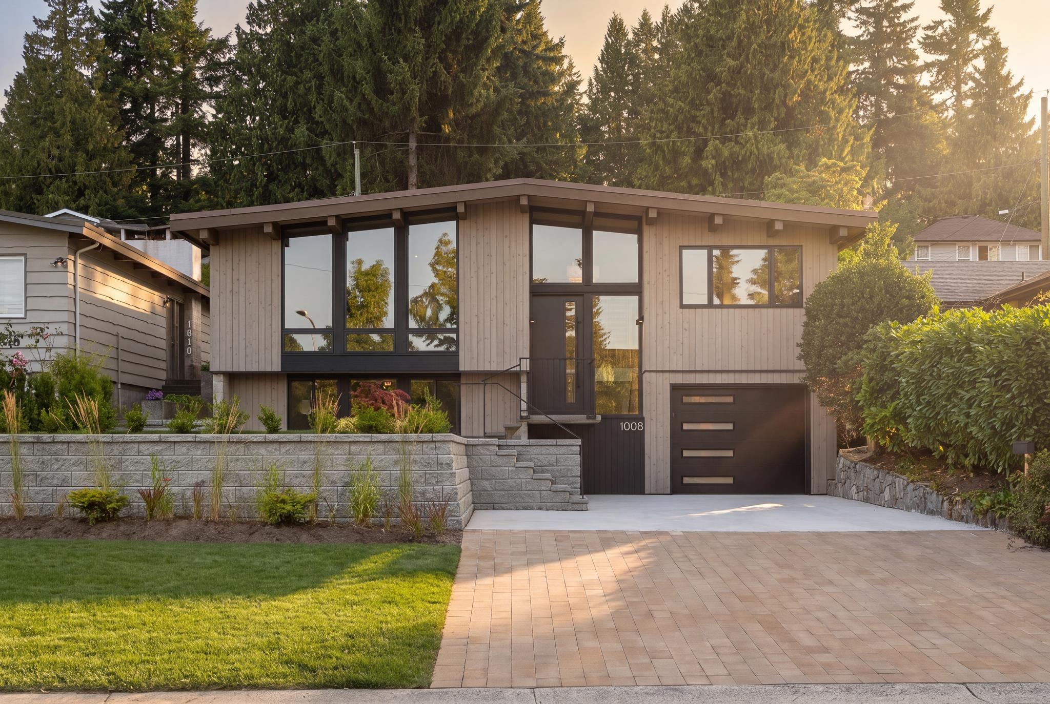 mls:R3148998 Property Address: 1008 W 17TH STREET, North Vancouver BC V7P 3C5