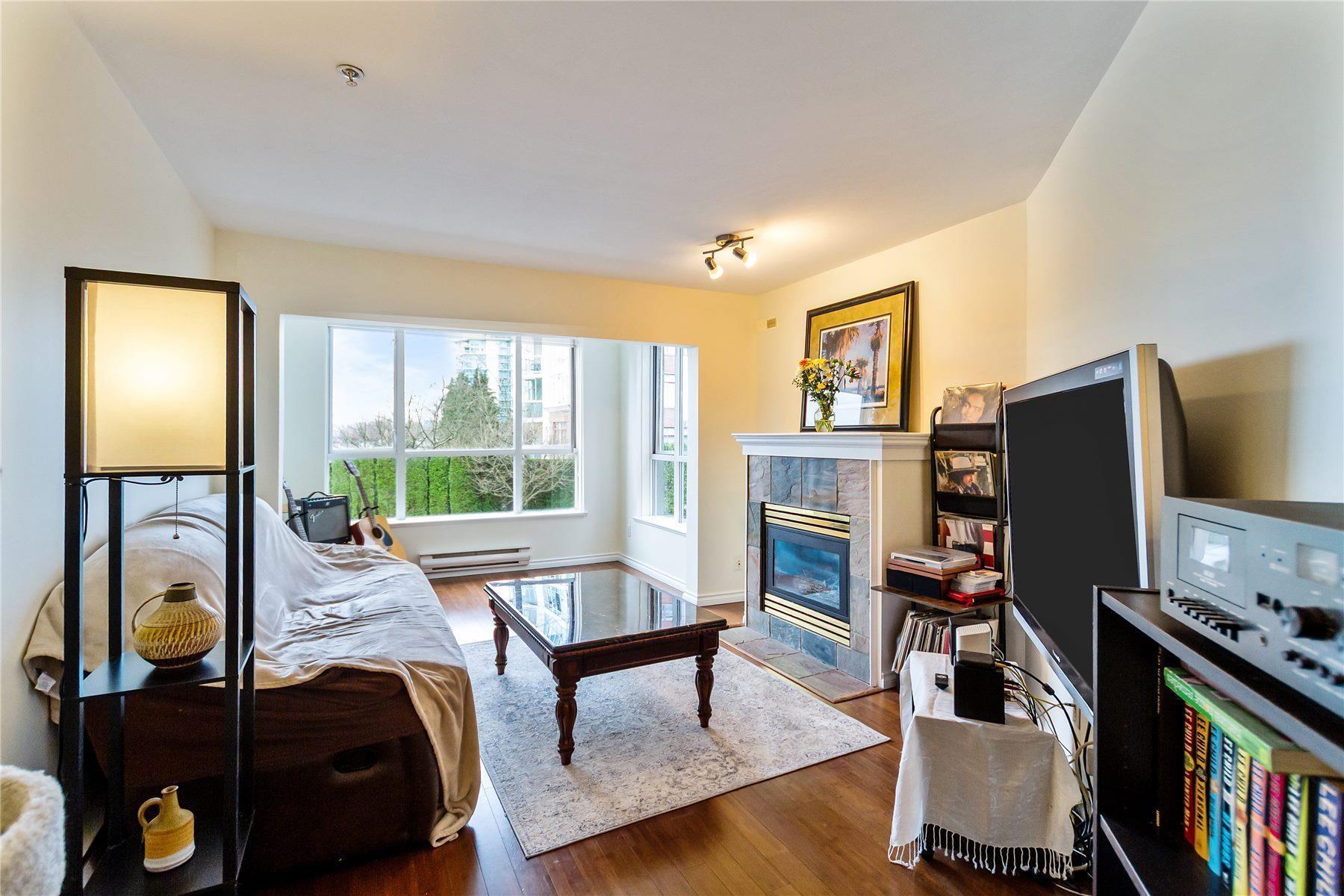 mls:R3149207 Property Address: 204 155 E 3RD STREET, North Vancouver BC V7L 1E5