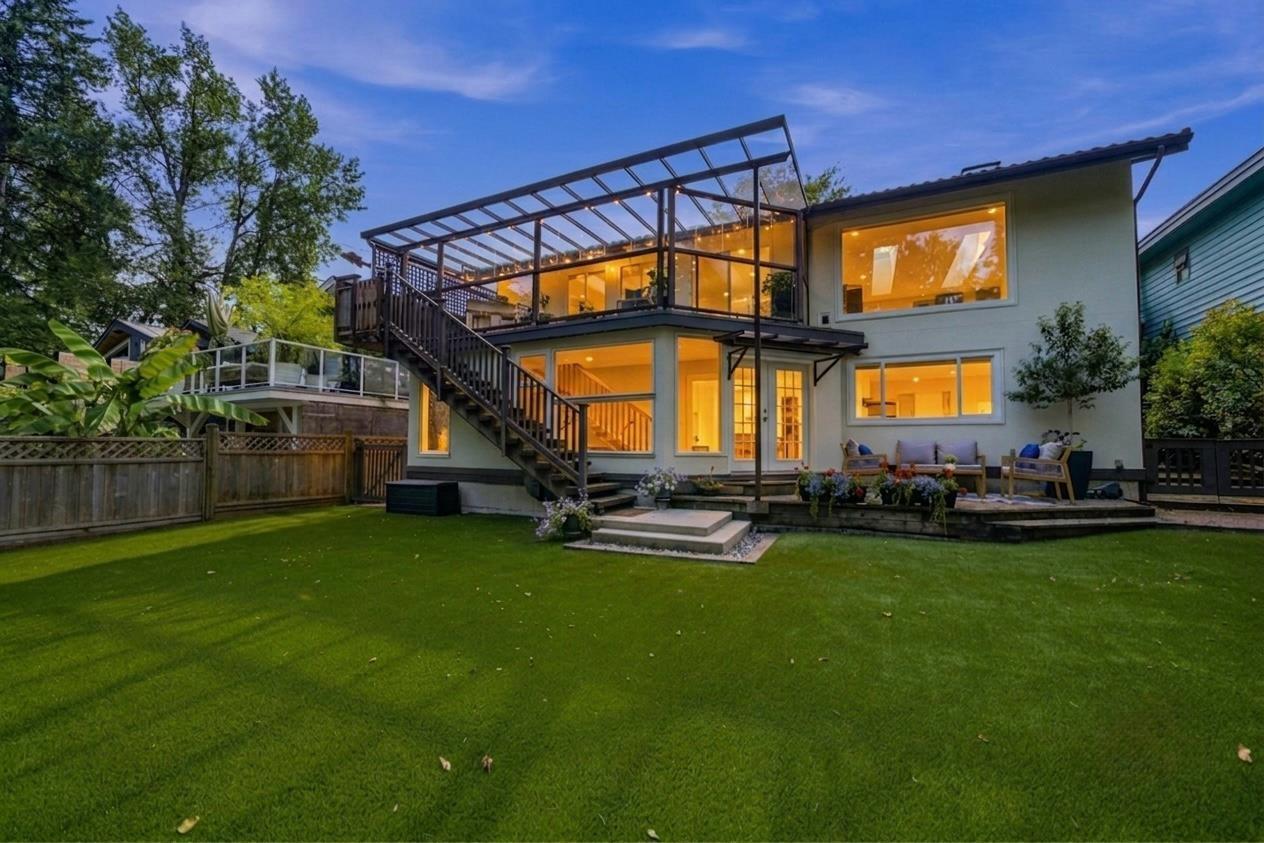 mls:R3149760 Property Address: 2360 MACKAY AVENUE, North Vancouver BC V7P 2M9