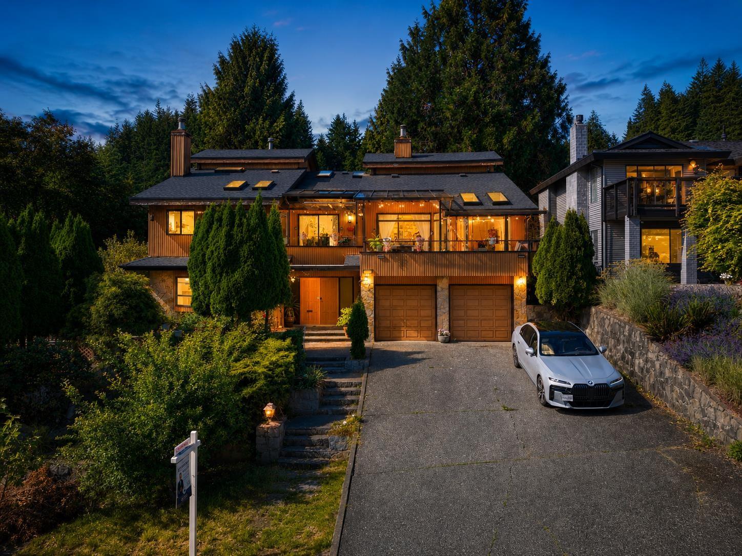 mls:R3151725 Property Address: 2940 DRESDEN WAY, North Vancouver BC V7H 1P6
