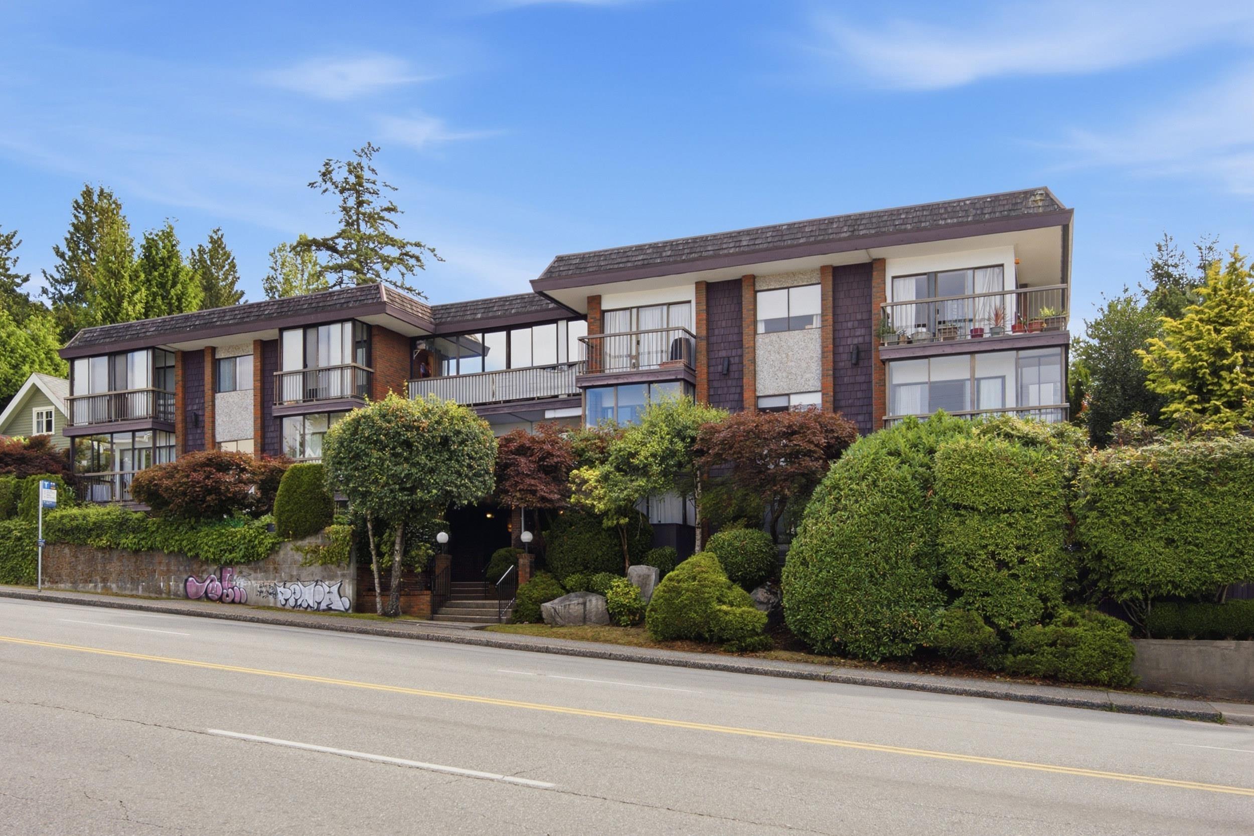 mls:R3152149 Property Address: 307 2710 LONSDALE AVENUE, North Vancouver BC V7N 3J1