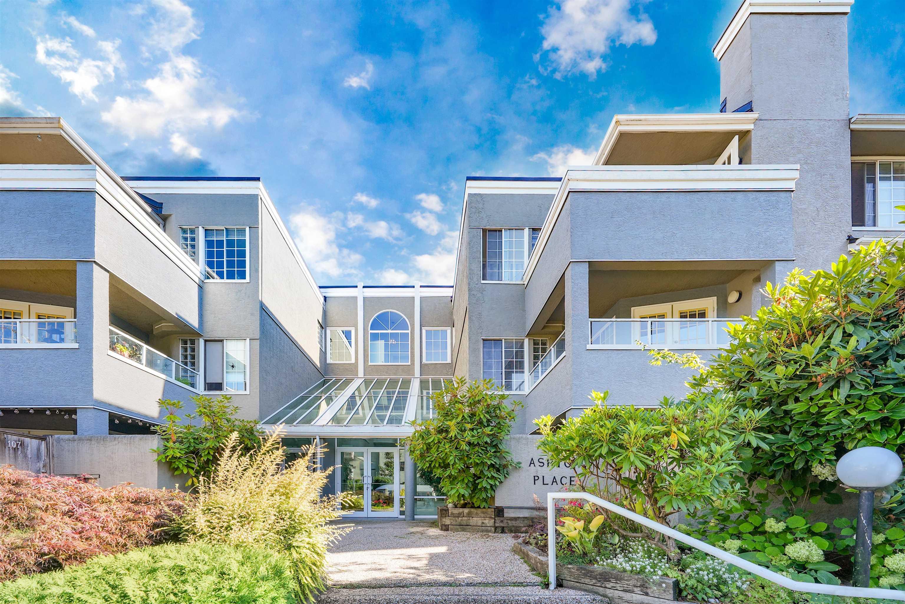 mls:R3152224 Property Address: 309 125 W 18TH STREET, North Vancouver BC V7M 1W5