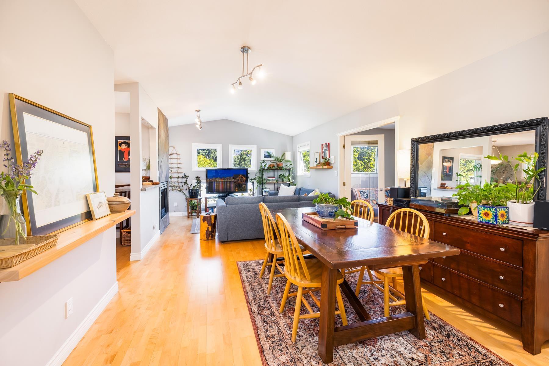 mls:R3152225 Property Address: 303 1528 BOWSER AVENUE, North Vancouver BC V7P 2Y3