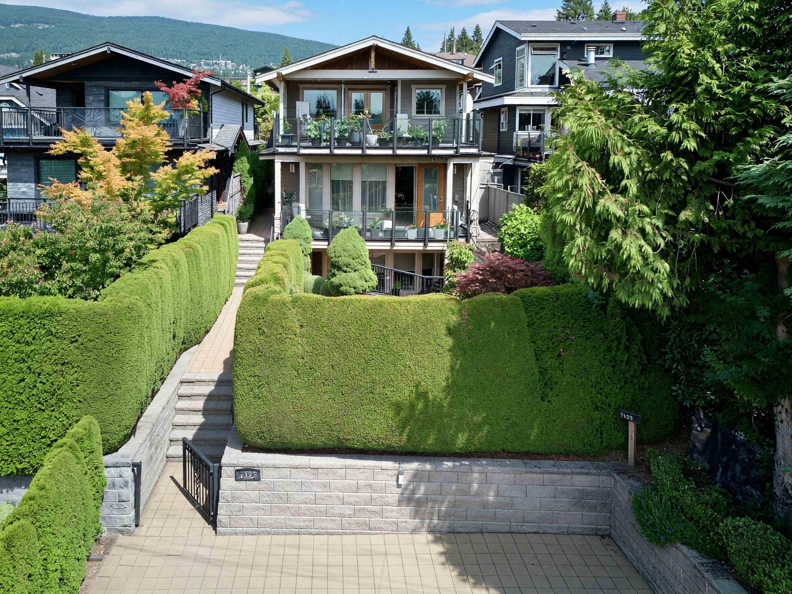 mls:R3152516 Property Address: 1123 KEITH ROAD, West Vancouver BC V7T 1M7